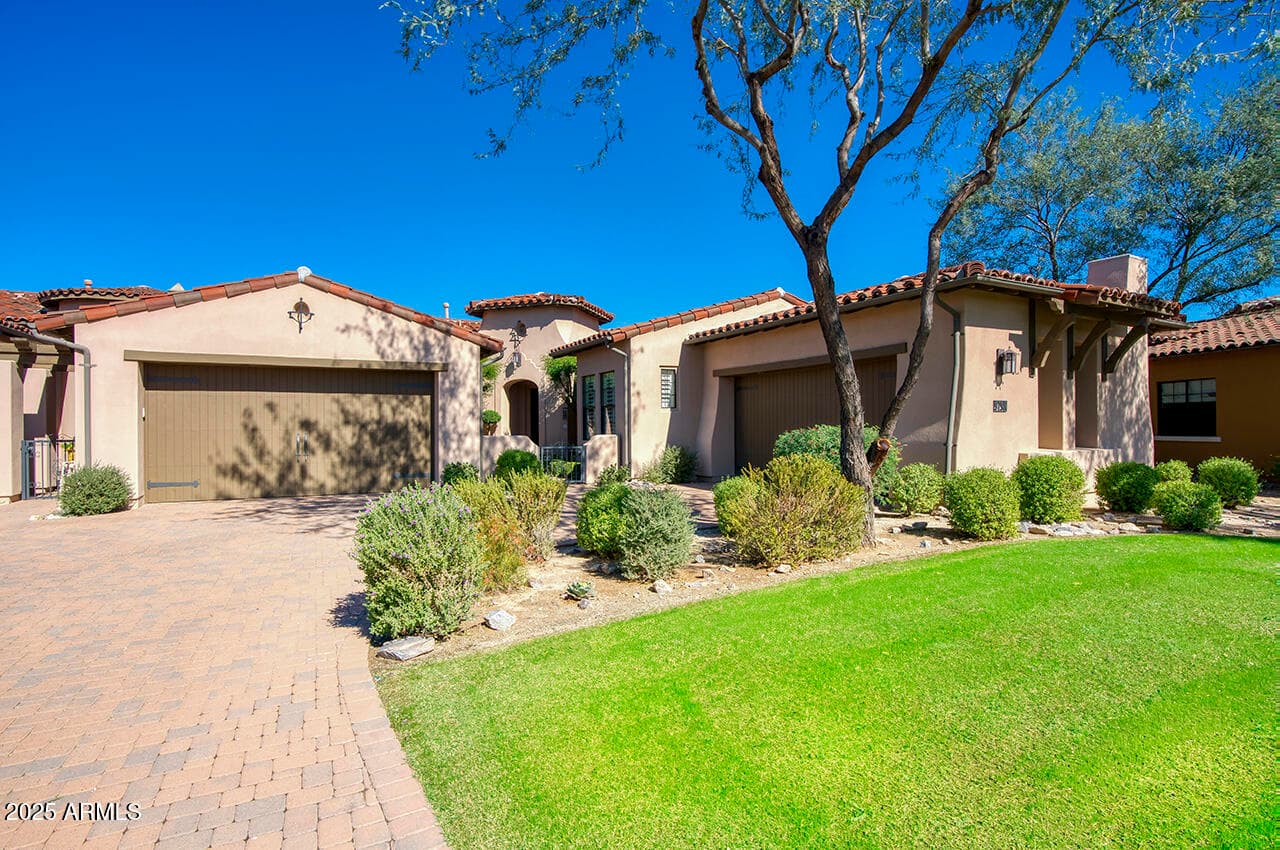 9190 E Hoverland Rd — photo 1