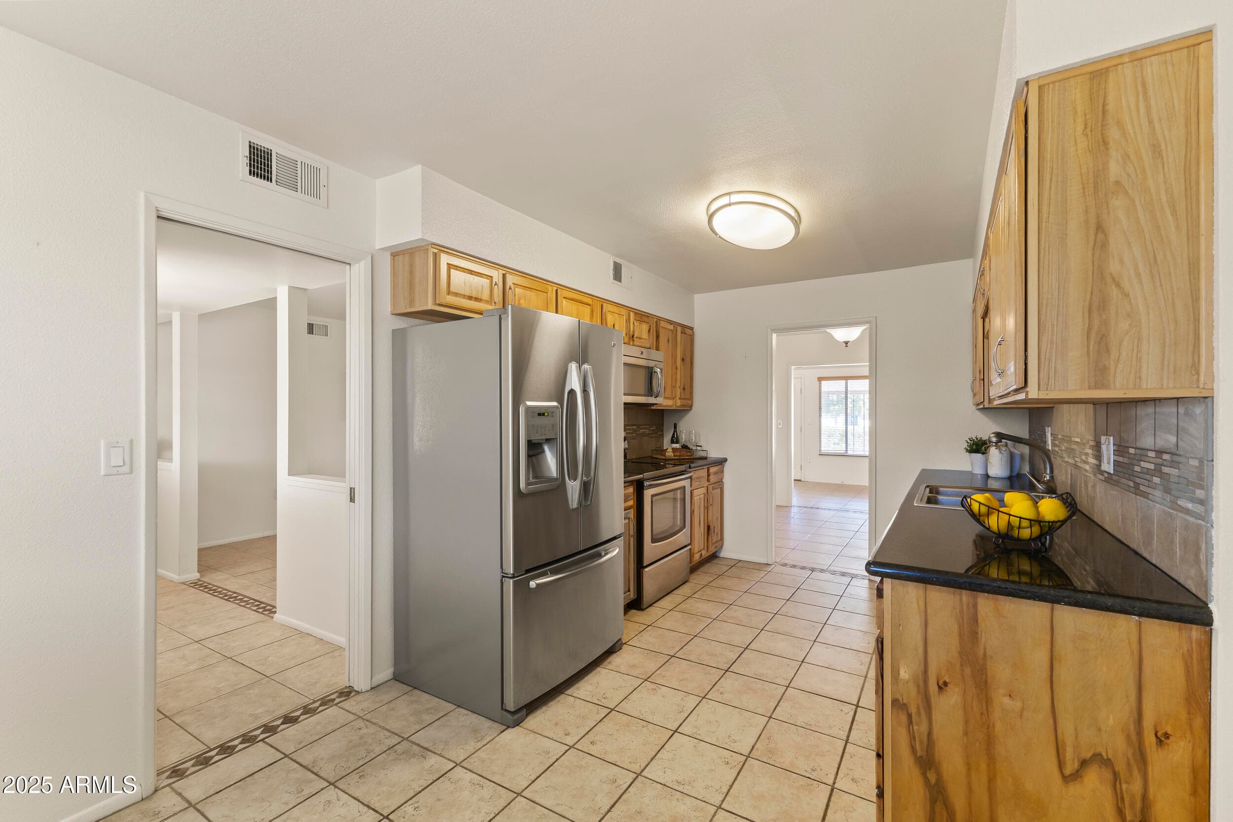 10521 W Prairie Hills Circle — photo 2