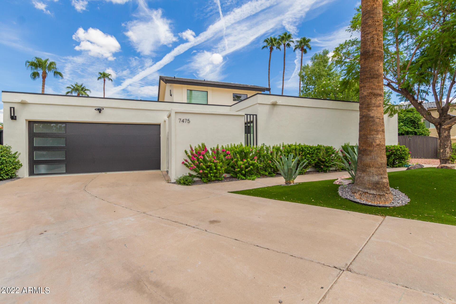 7475 E Raintree Ct — photo 2