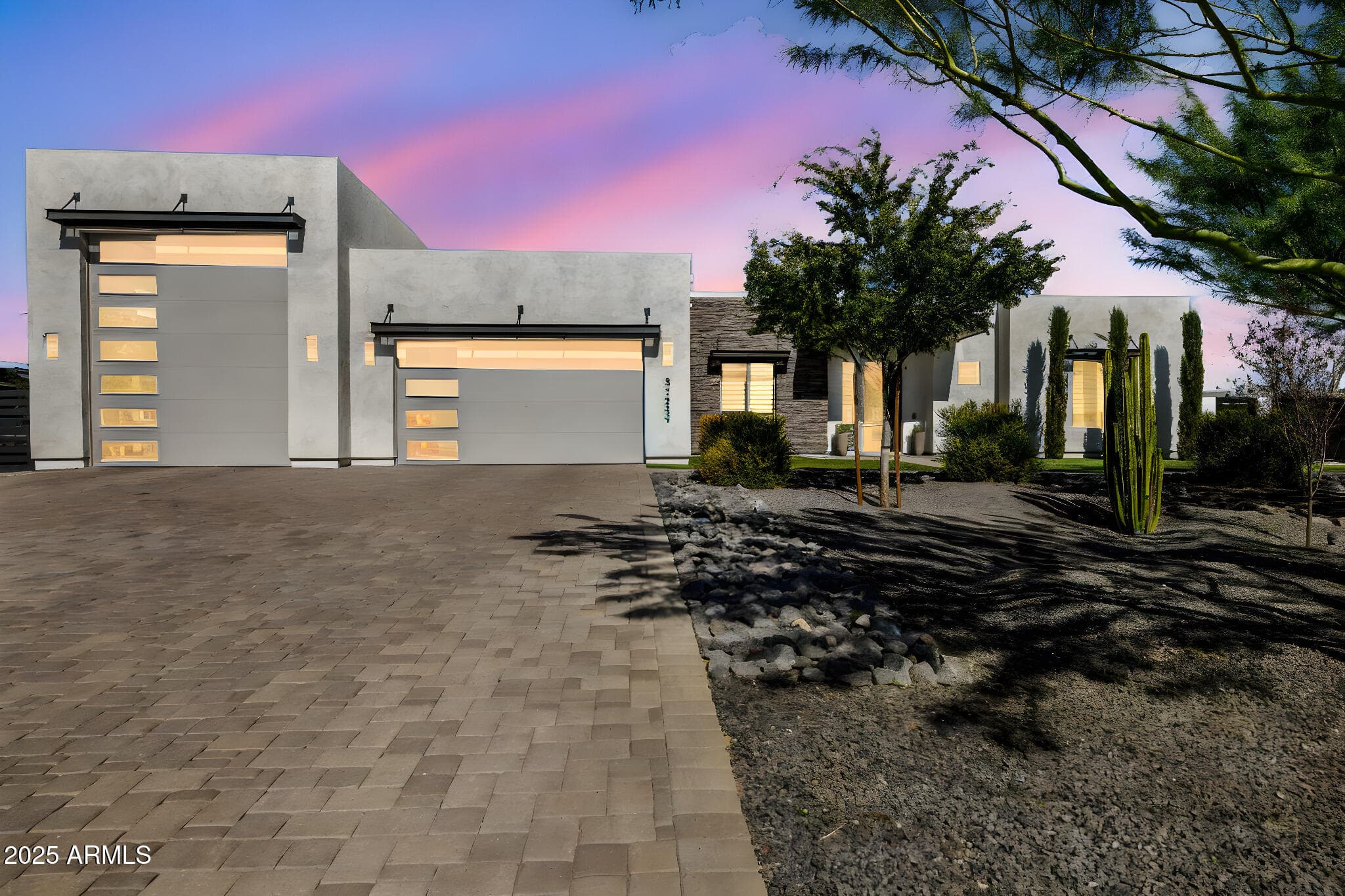 37239 N 11th Ave — photo 2