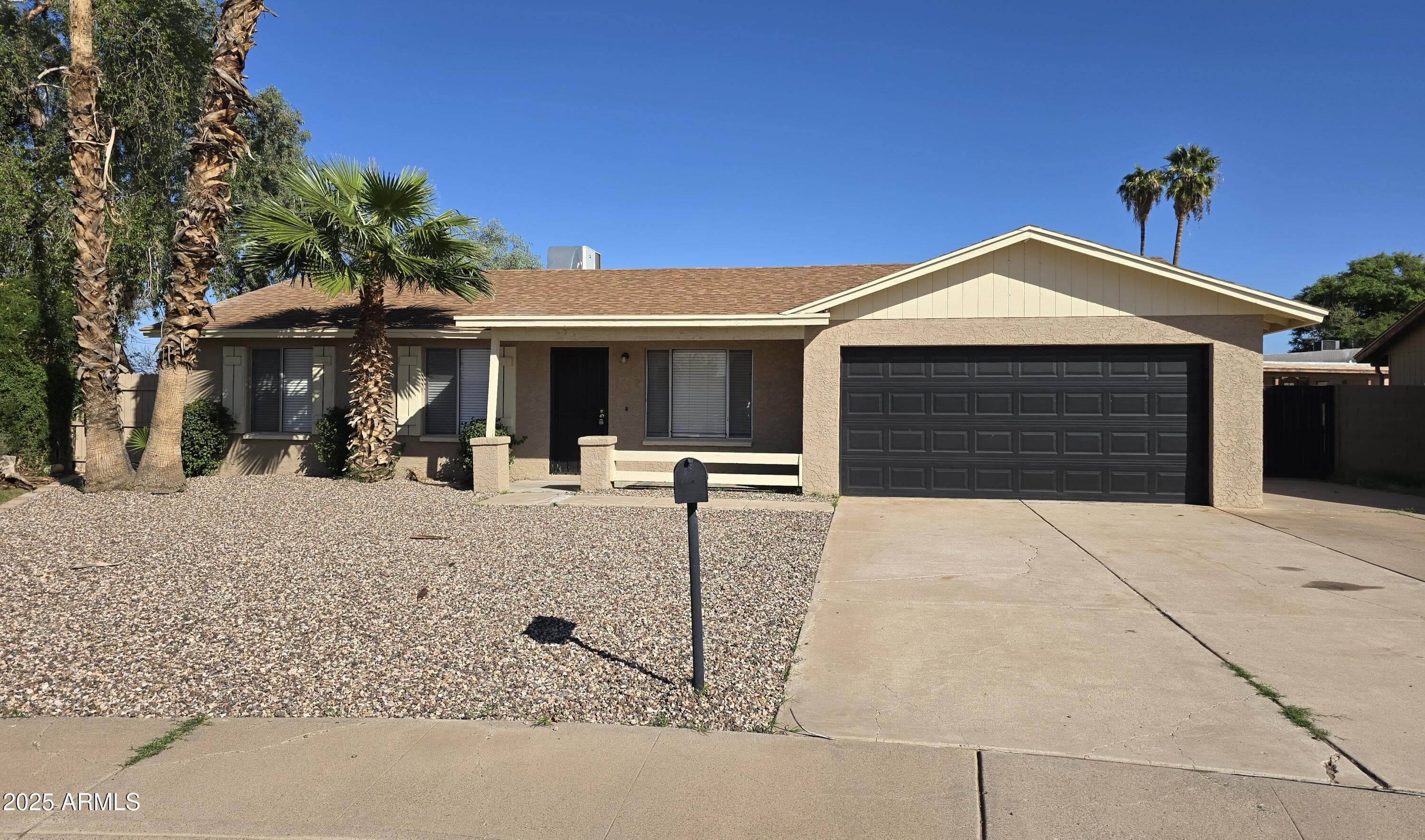 4222 W Lupine Ave — photo 1