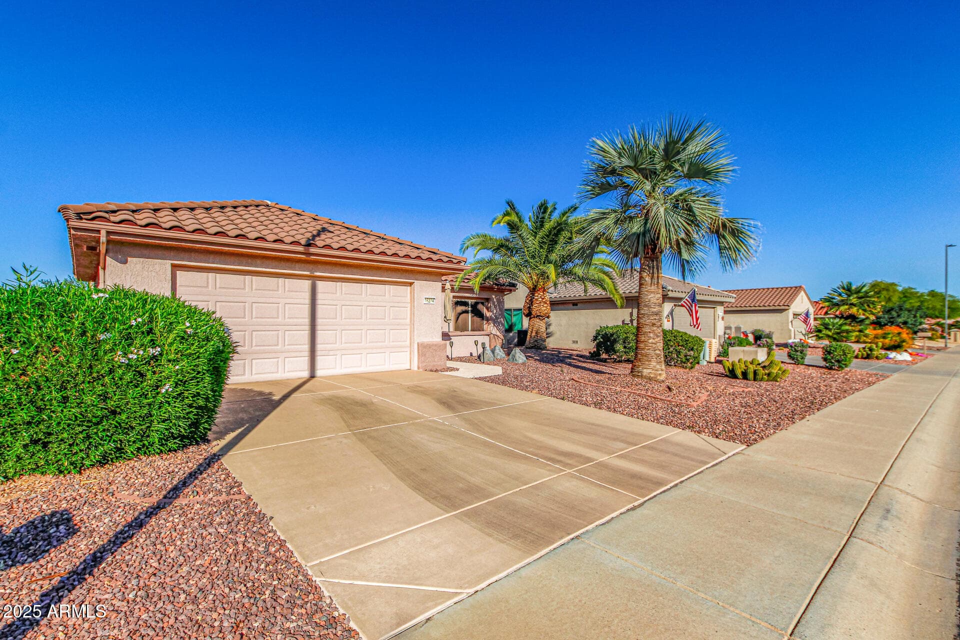 16274 W DESERT CANYON DR - Photo 3