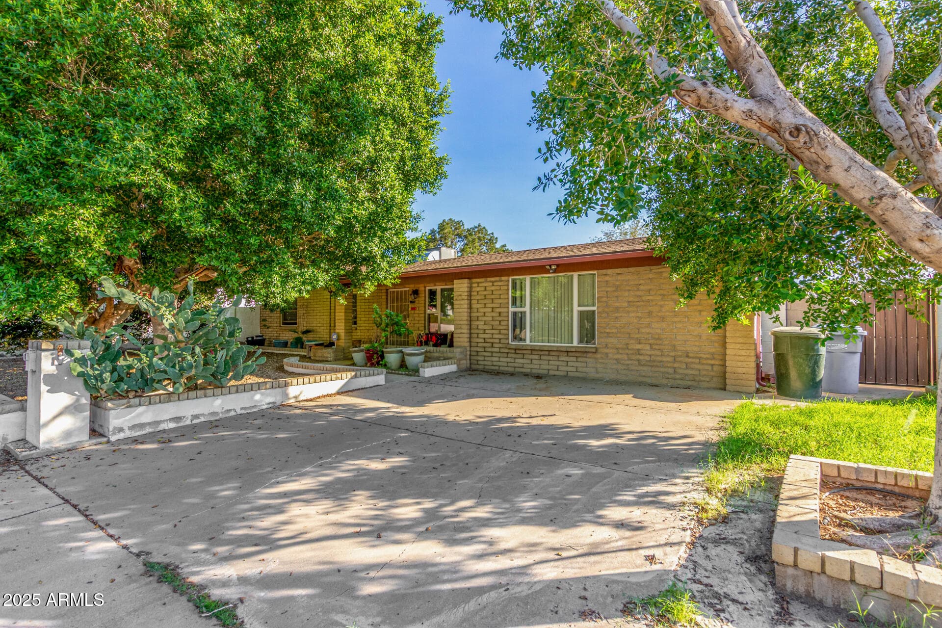 3809 W Rue De Lamour Ave — photo 2