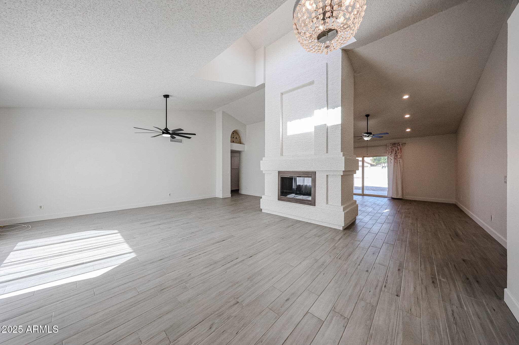 10572 E Bella Vista Dr — photo 1