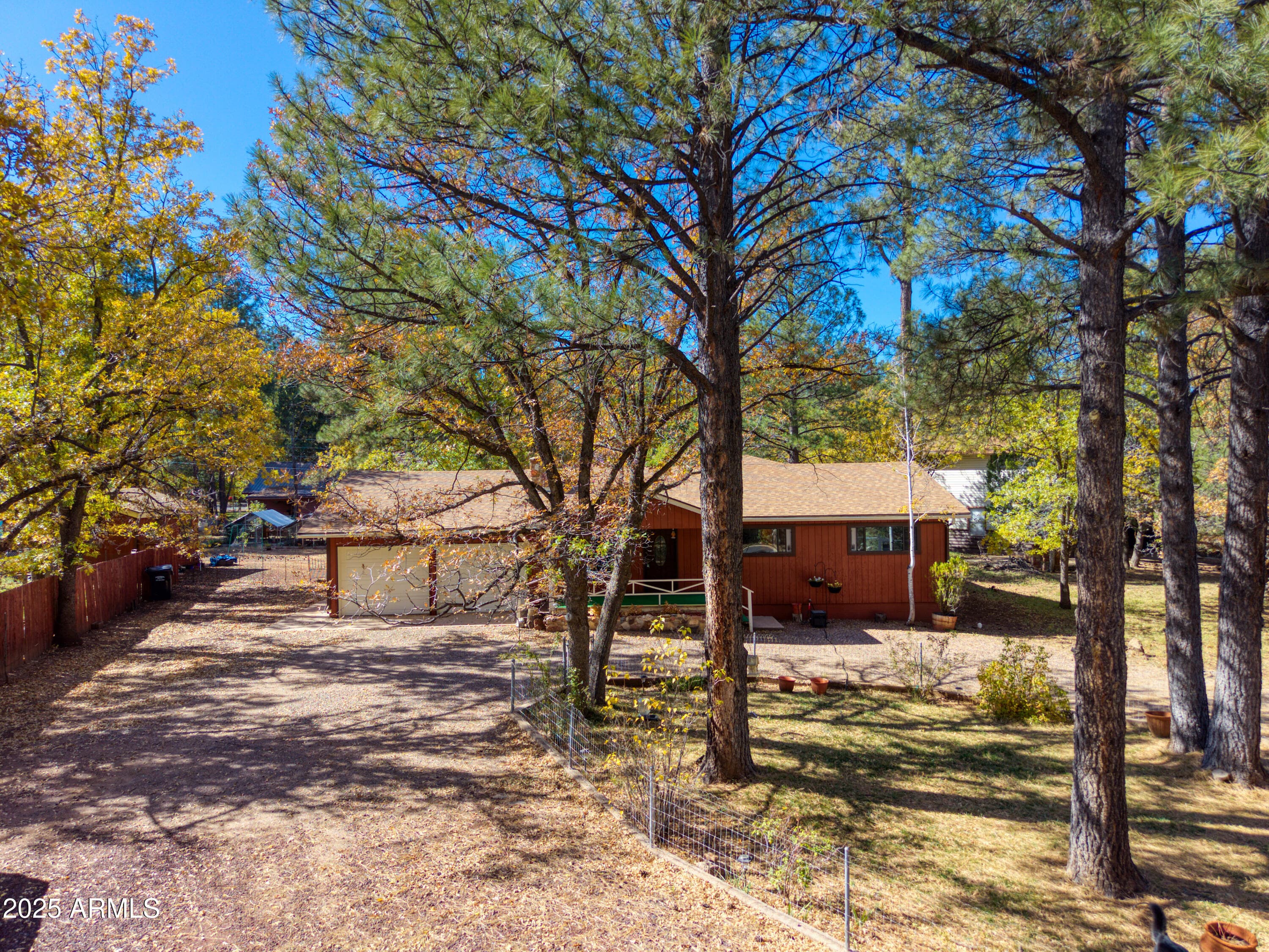 537 W Billy Creek Dr — photo 1
