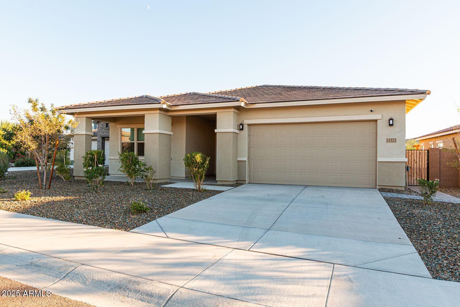 13321 W Dale Ln — photo 1