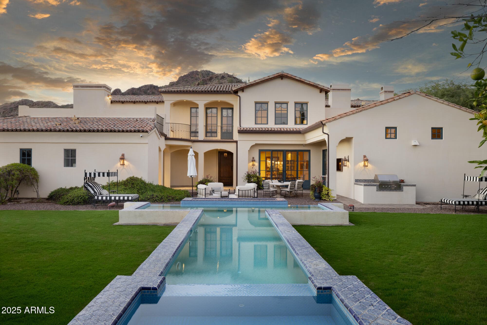 6725 N 39th Way — photo 1