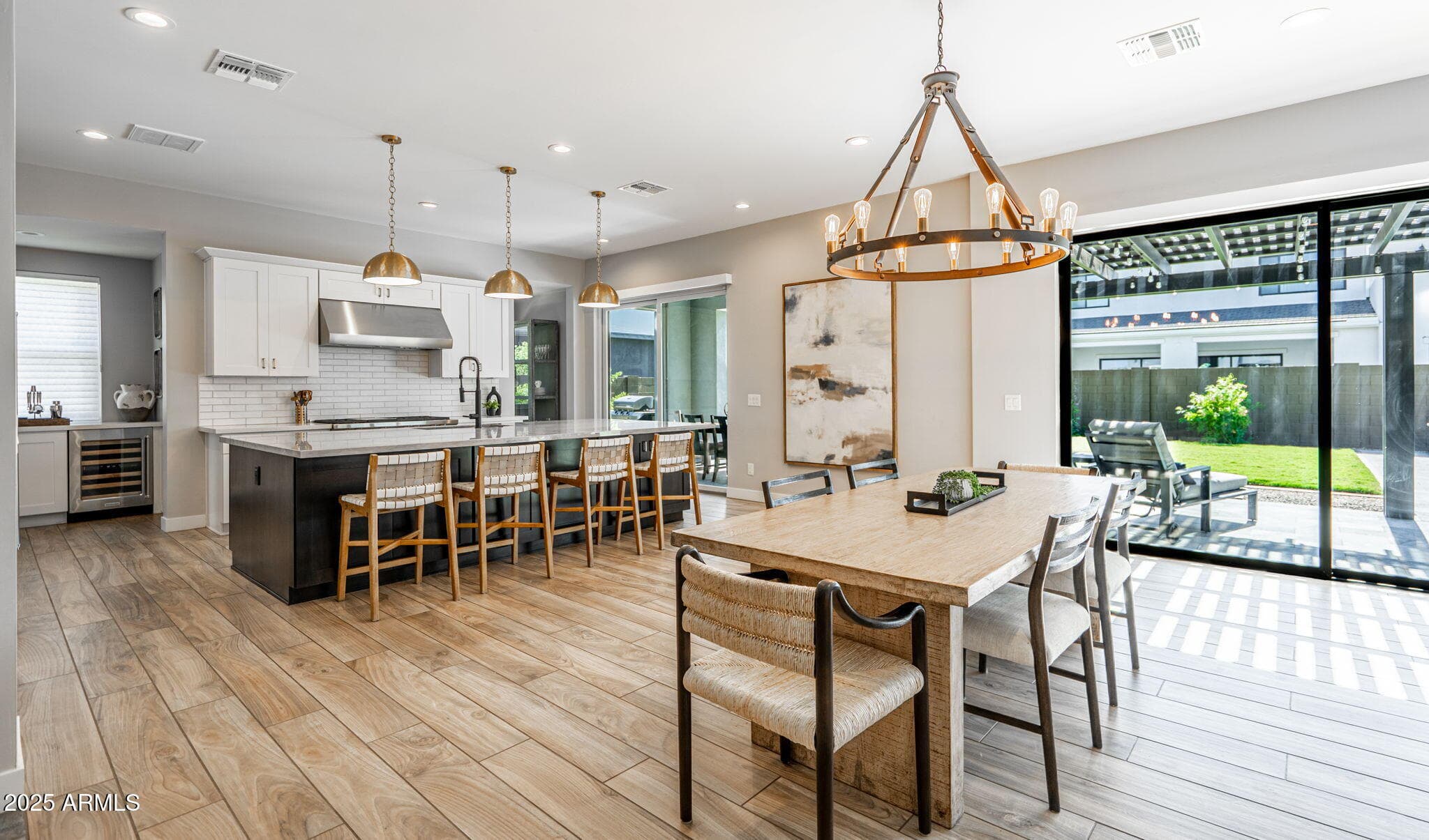 3925 E Sagebrush St — photo 2