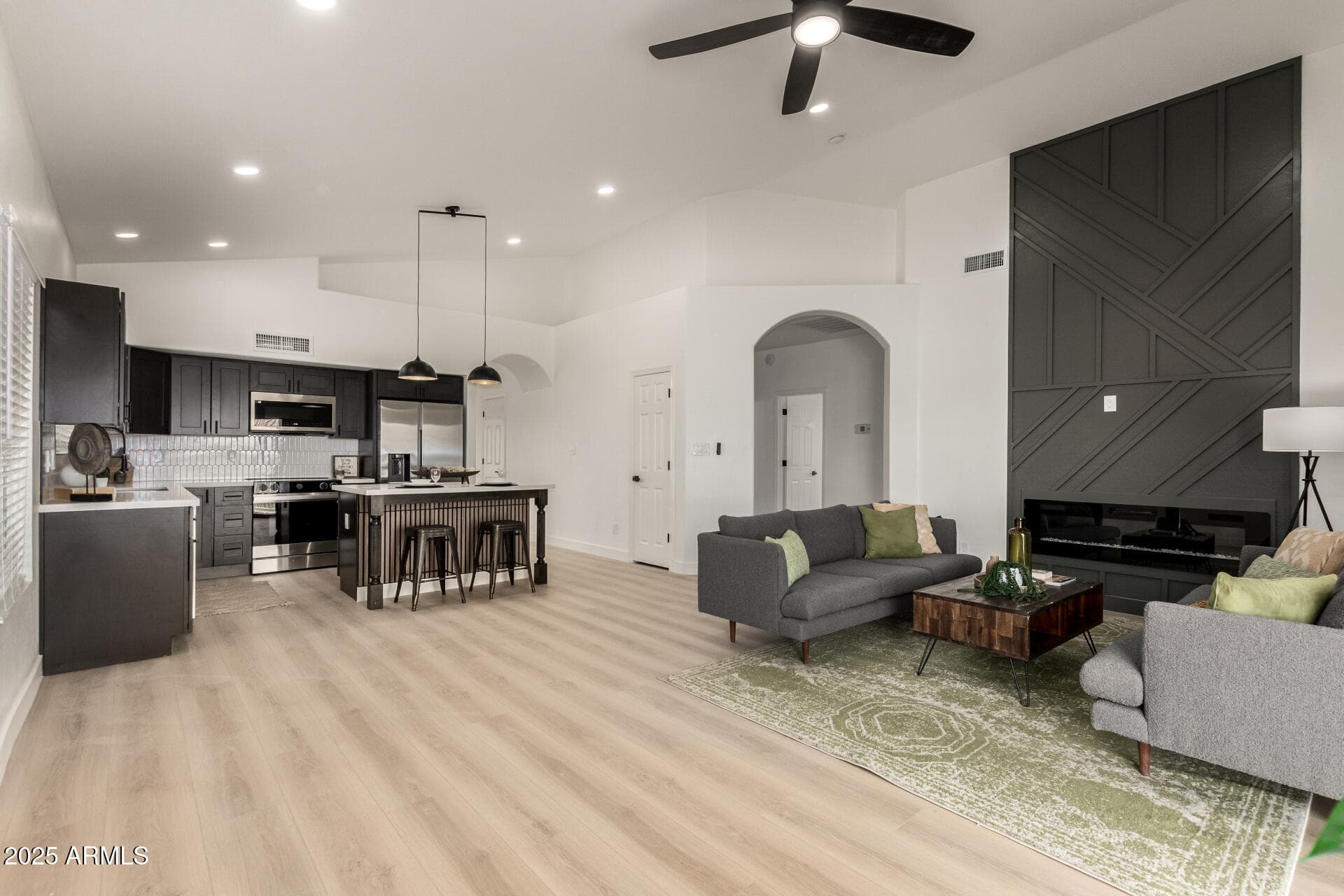 786 S Catalina St — photo 1