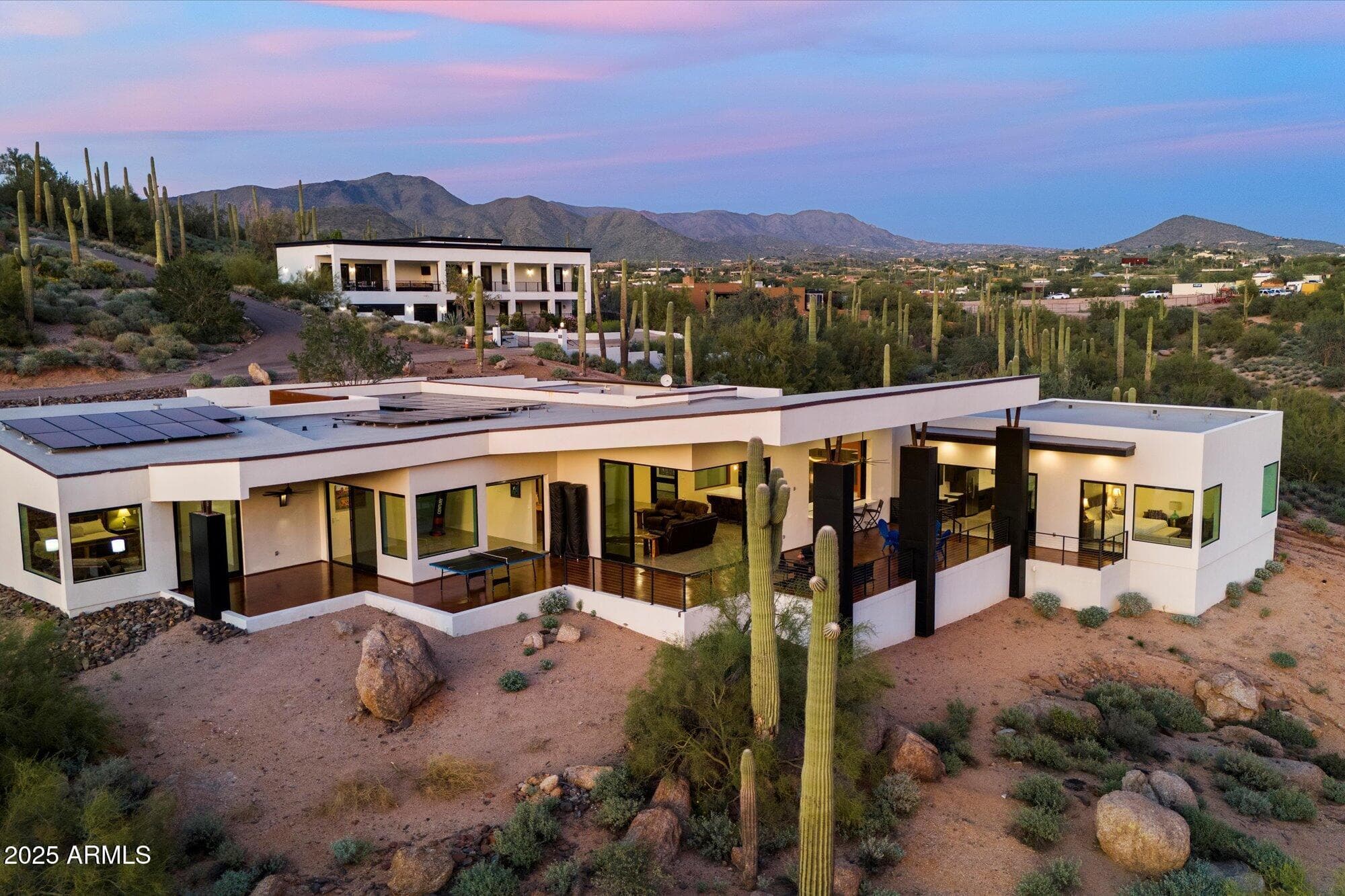 6760 E Skyline Dr — photo 1