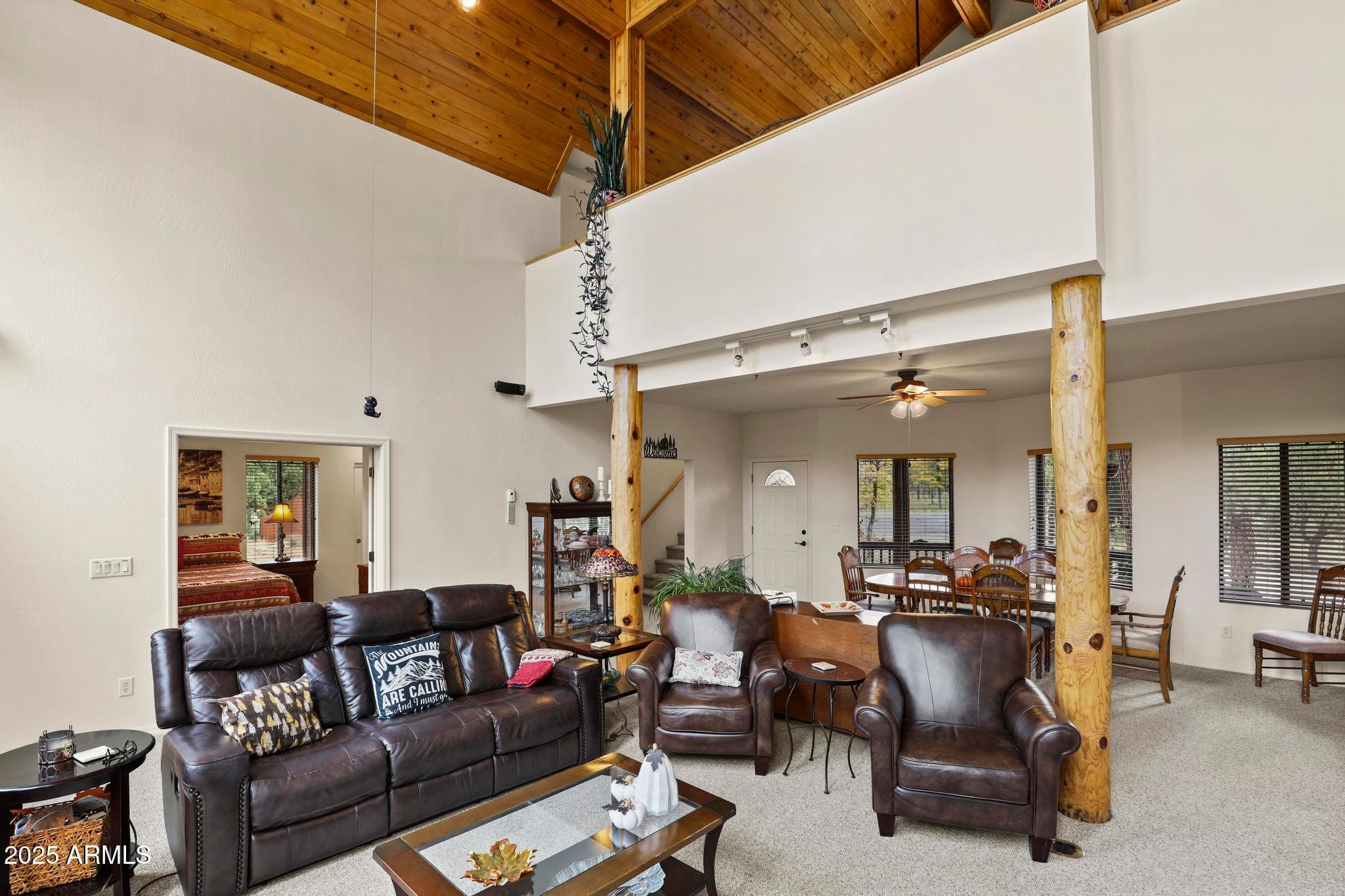 2812 HIDDEN CREEK CIRCLE - See more photos
