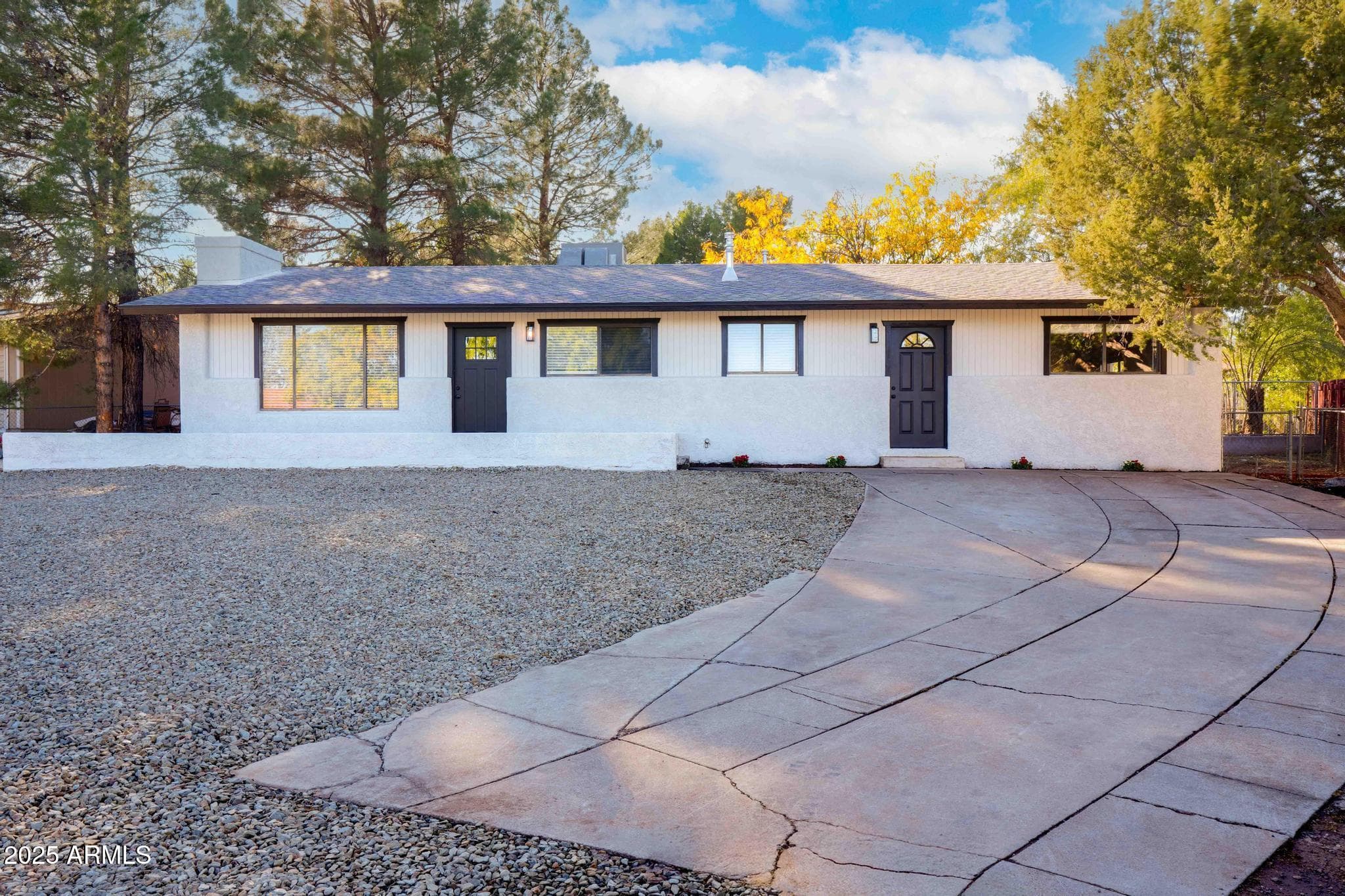 2694 S Cliff View Dr — photo 1