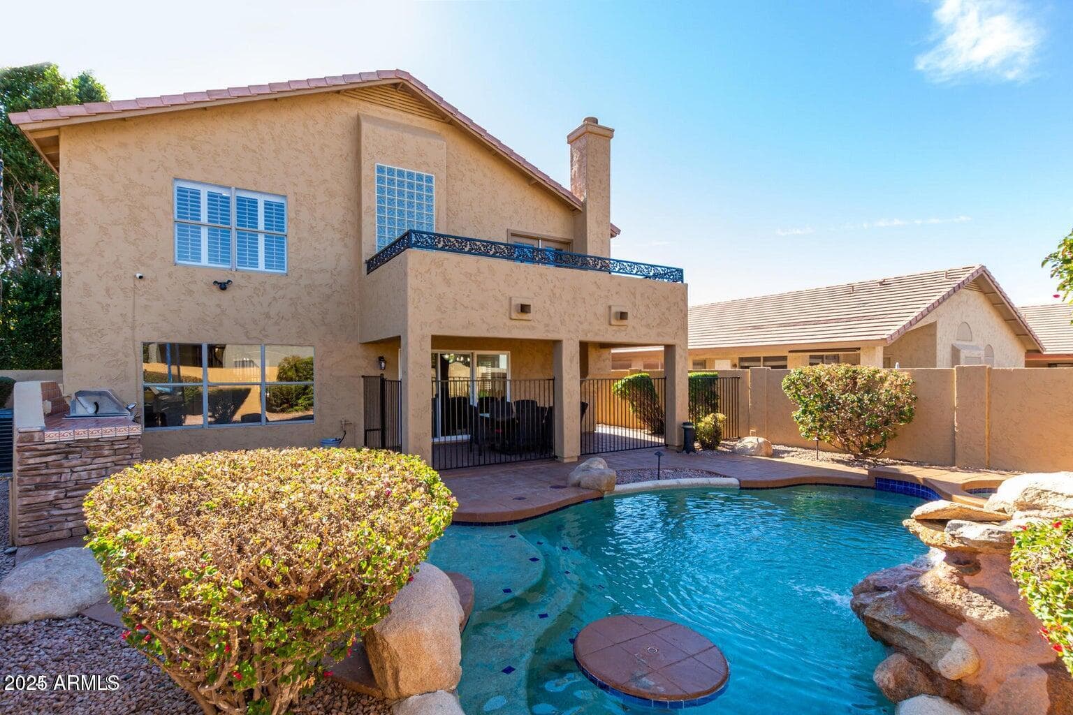 6356 W Adobe Dr — photo 2