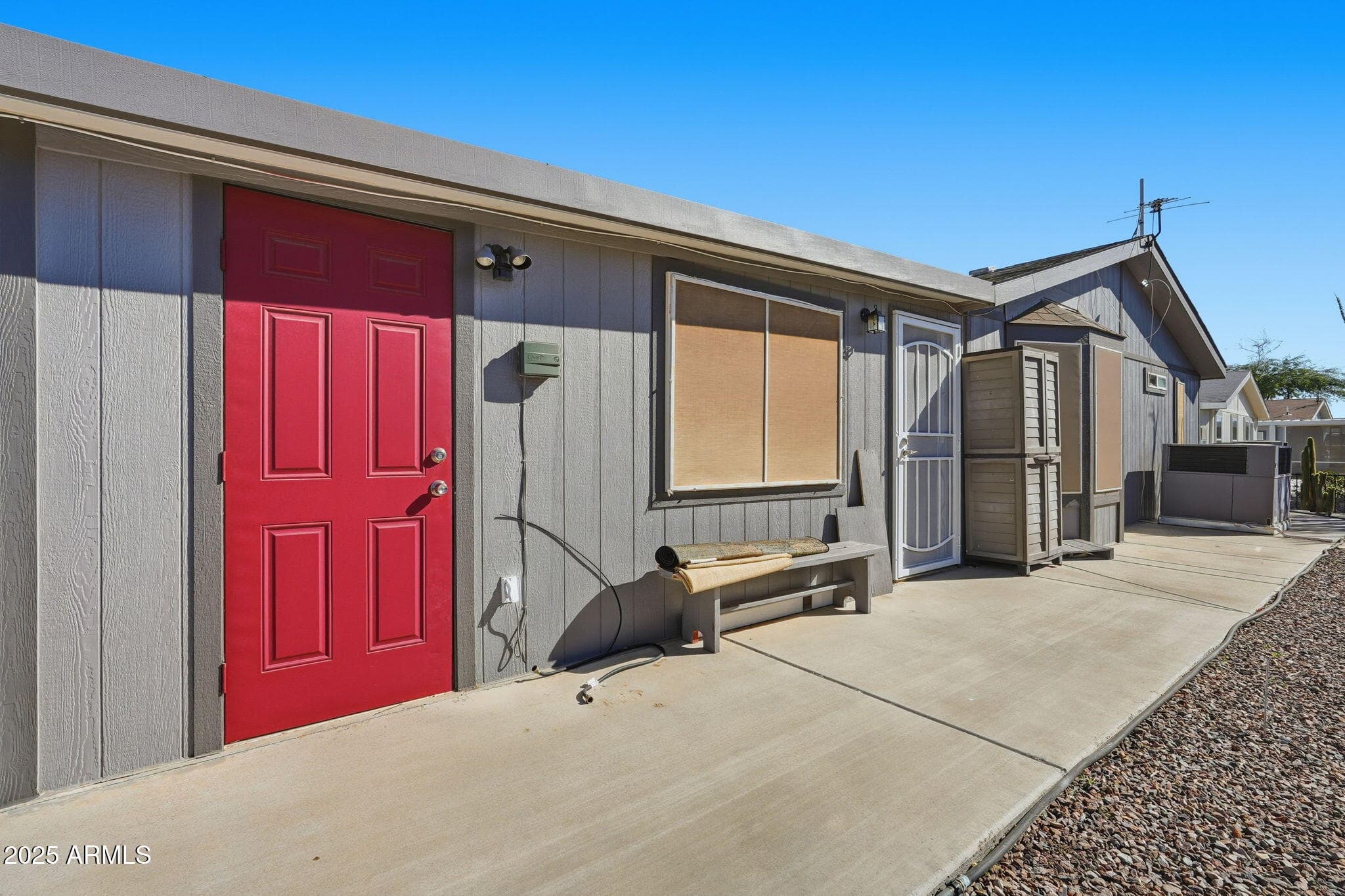 2263 N TREKELL RD - Photo 3