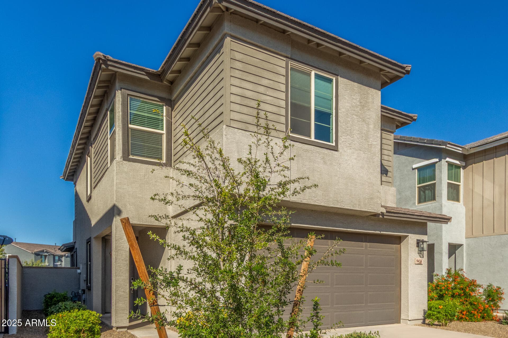 9434 E Supernova Dr — photo 2