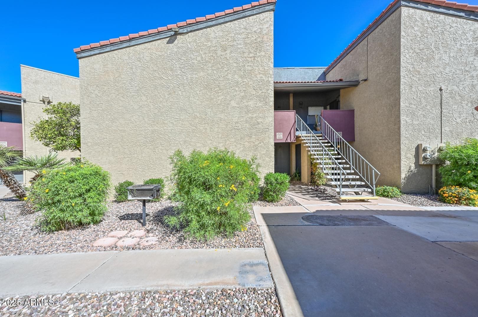 1730 W EMELITA AVE - Photo 1