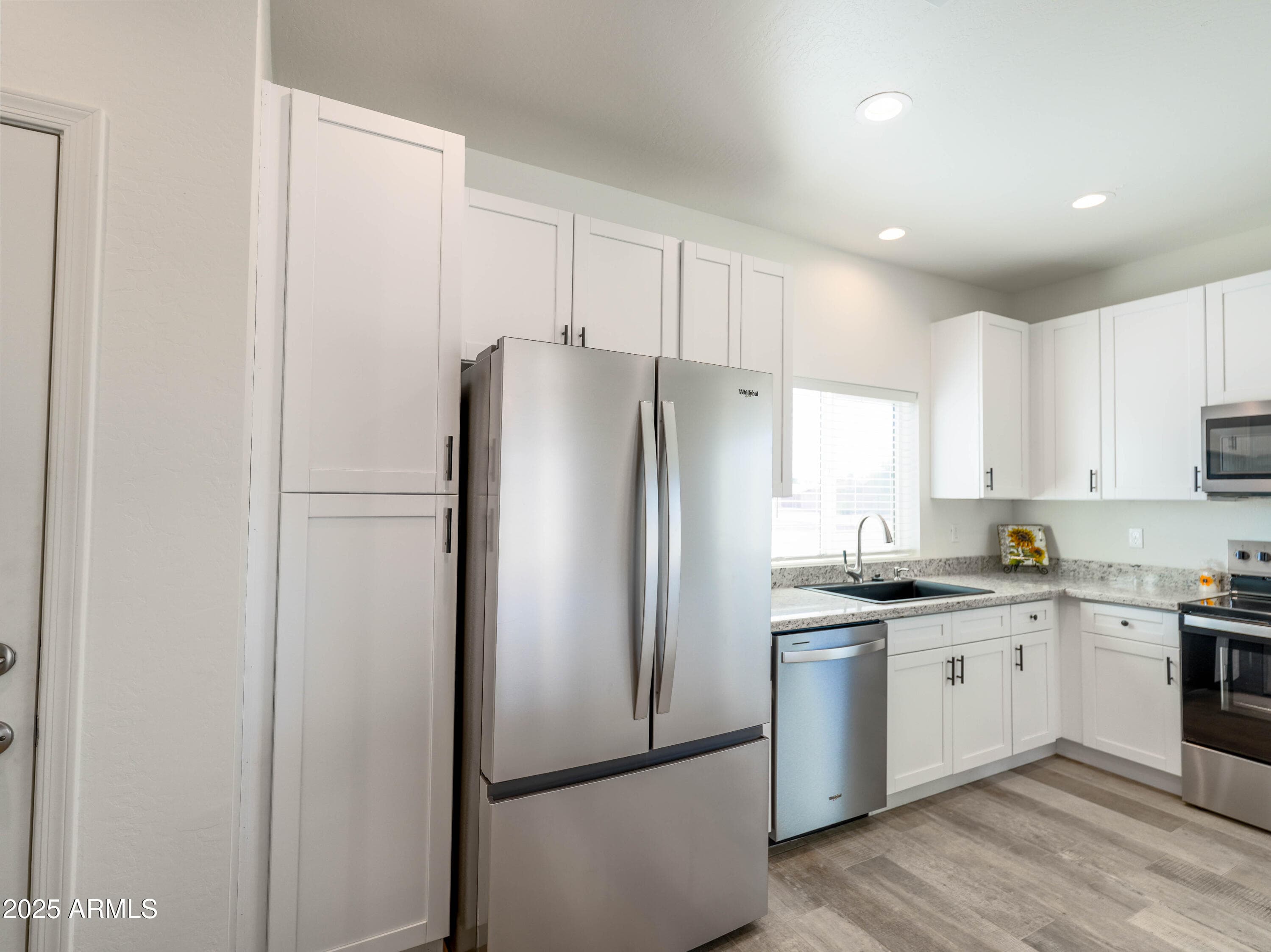 8504 W TERESITA DR - Photo 4