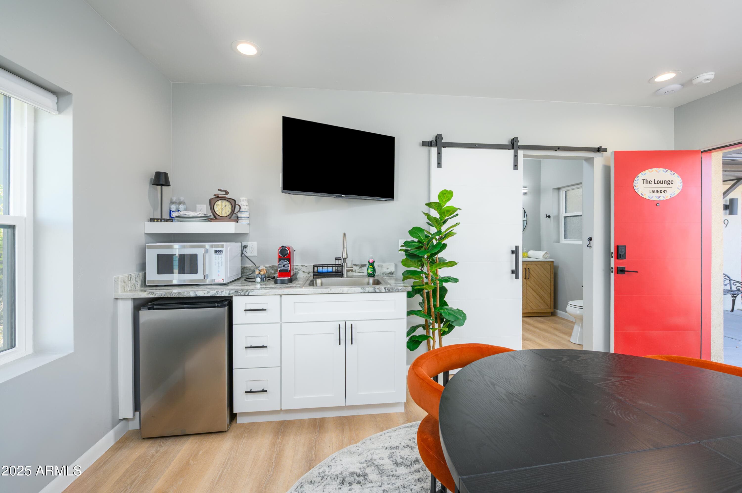 107 E PINAL ST - Photo 5
