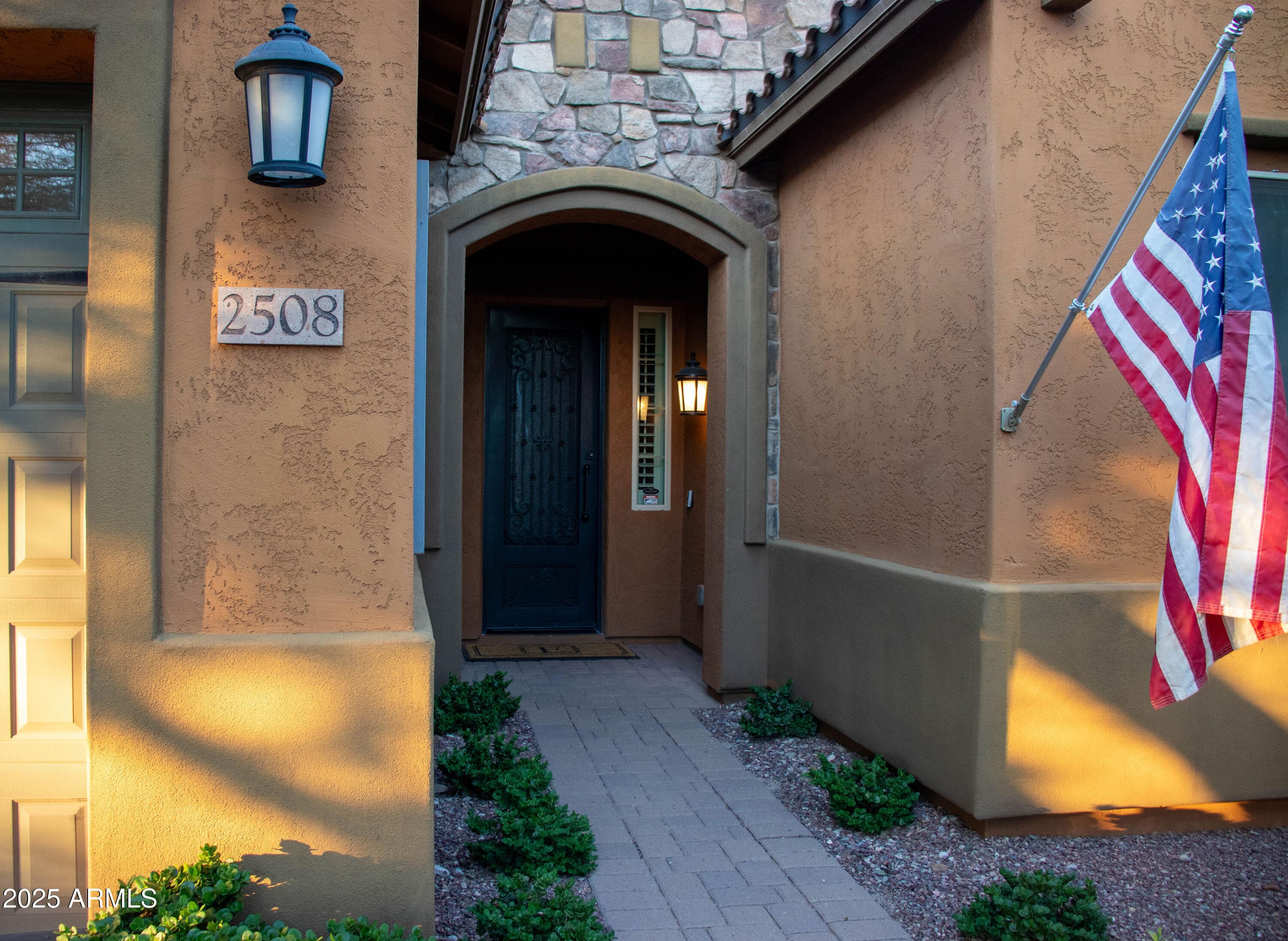 2508 W Desert Marigold Dr — photo 1
