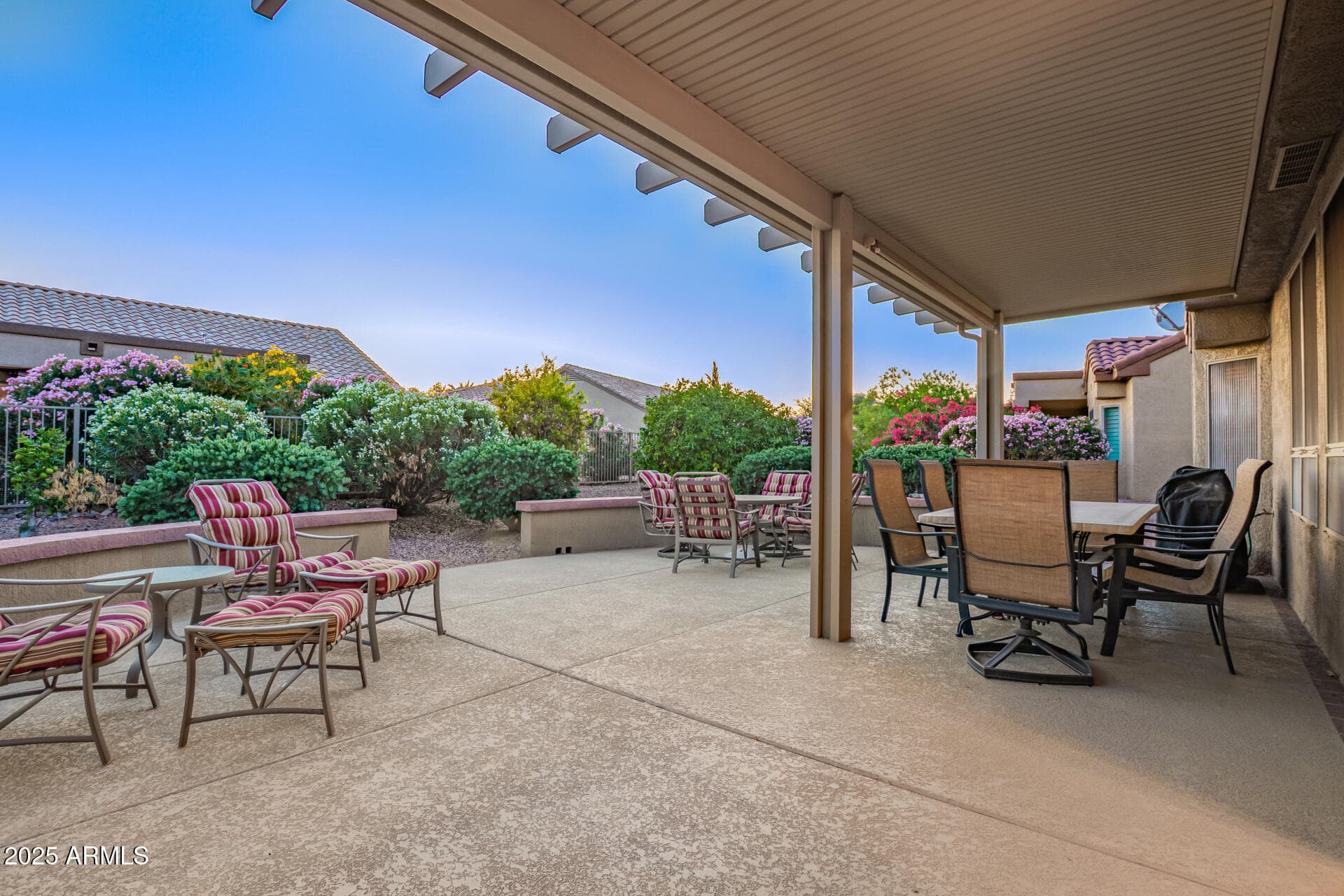 15829 W Bridgewood Dr — photo 2