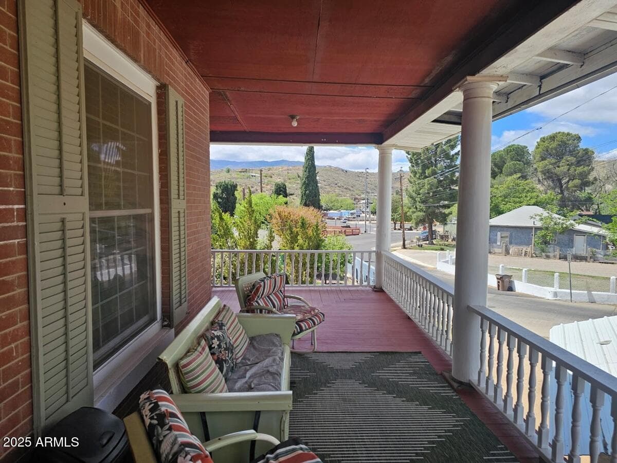 707 S EAST ST - Photo 5