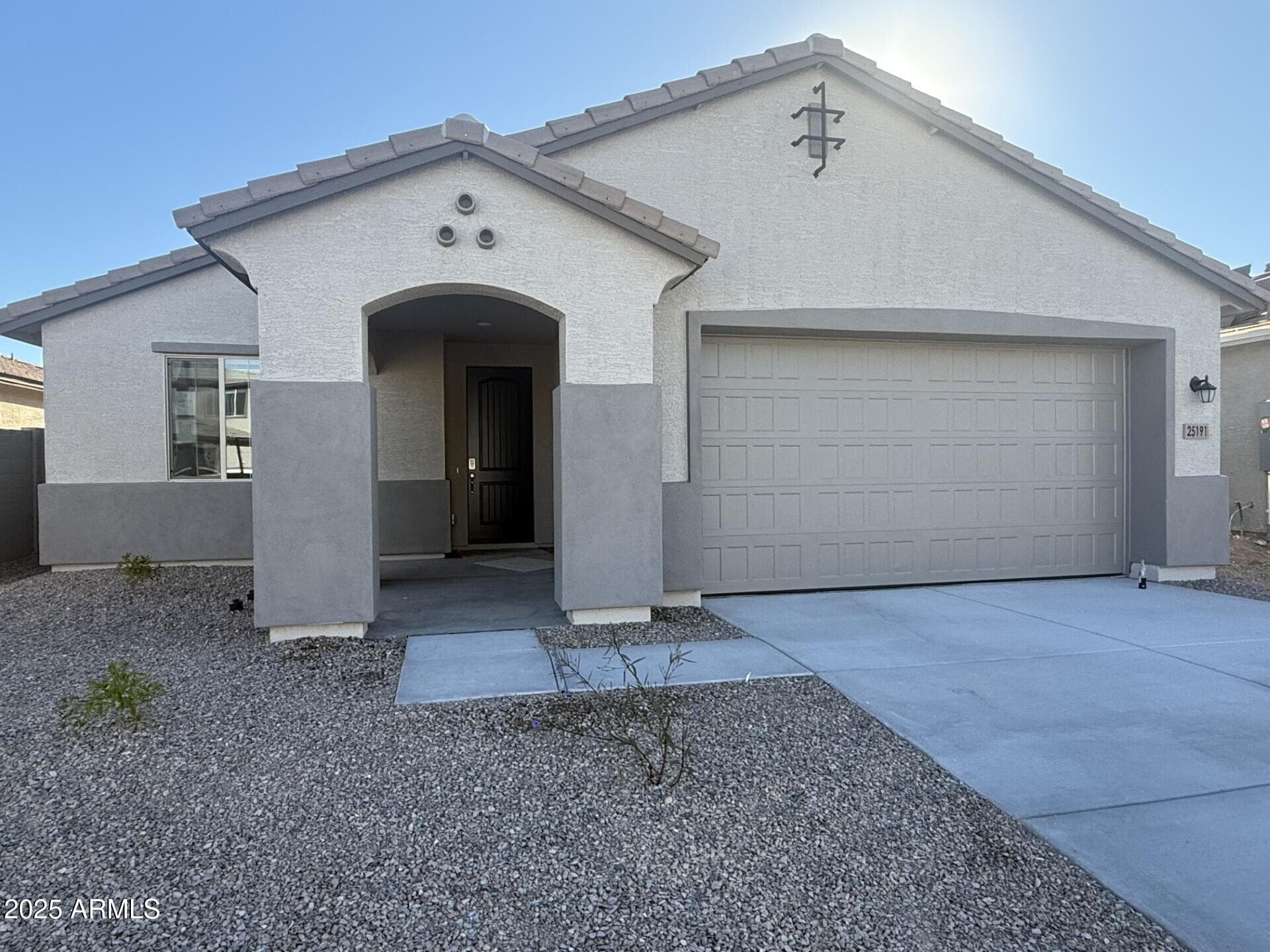 25191 W La Salle St — photo 1