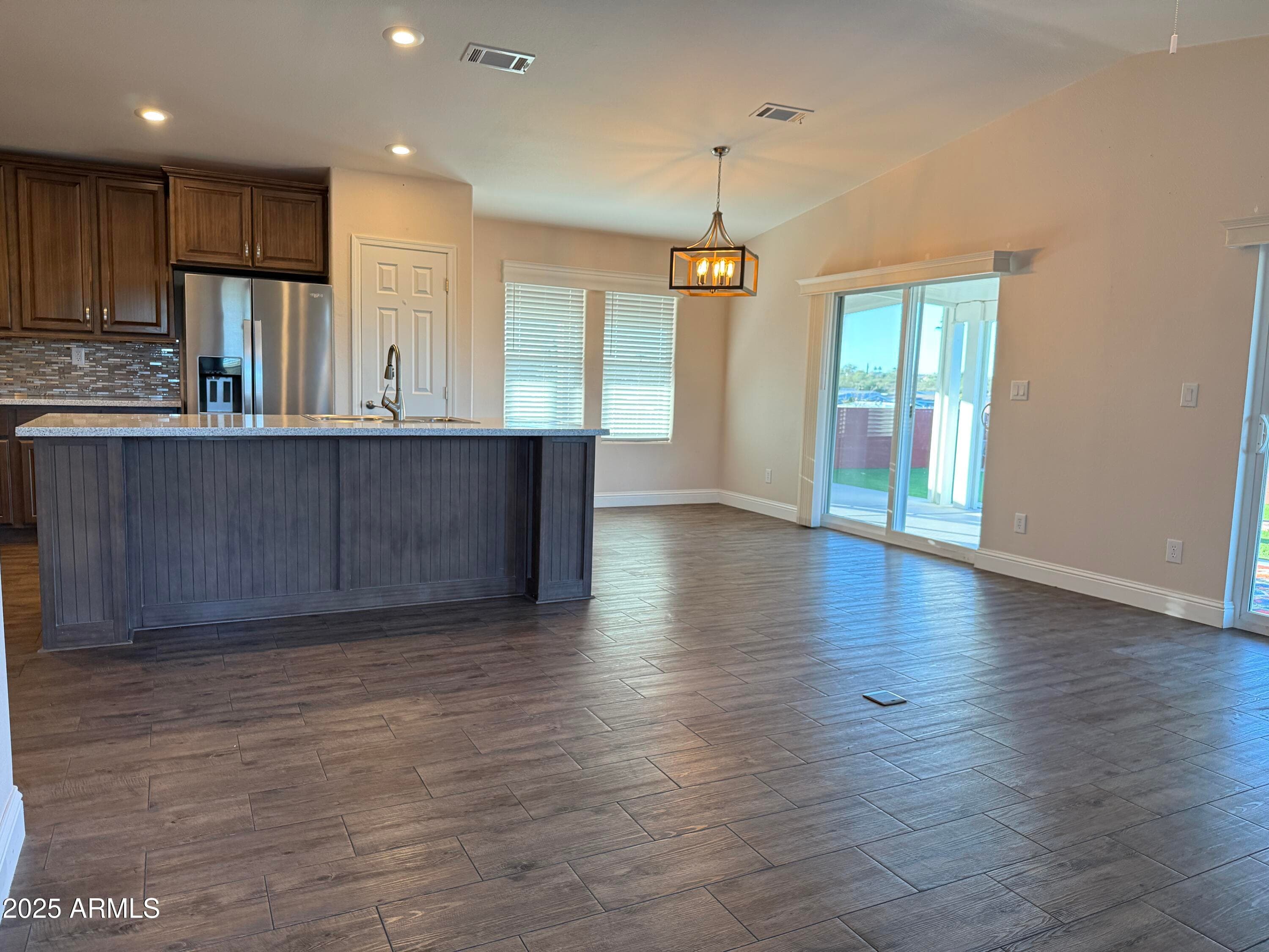 2501 W WICKENBURG WAY - Photo 3