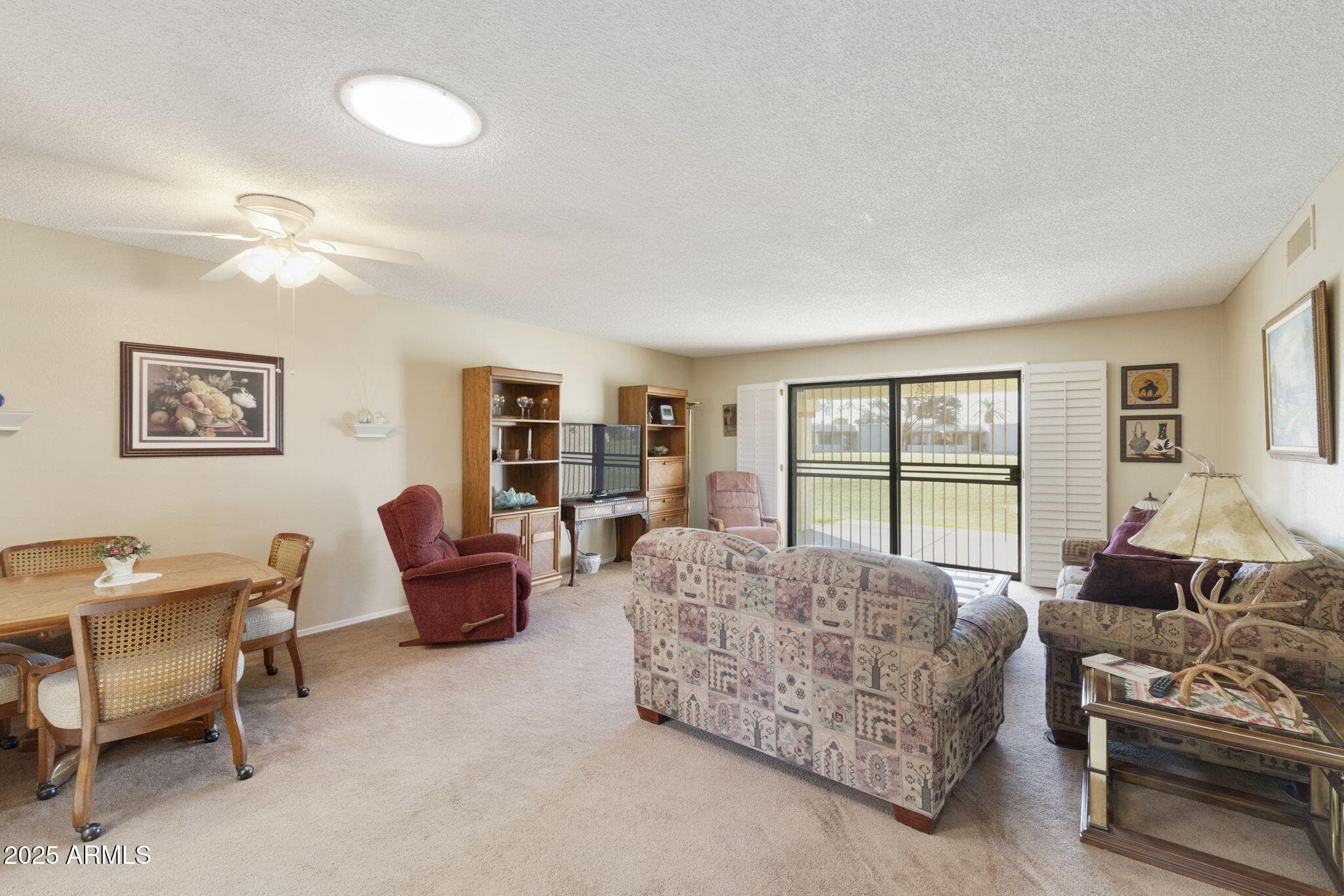557 S Palo Verde Way — photo 2