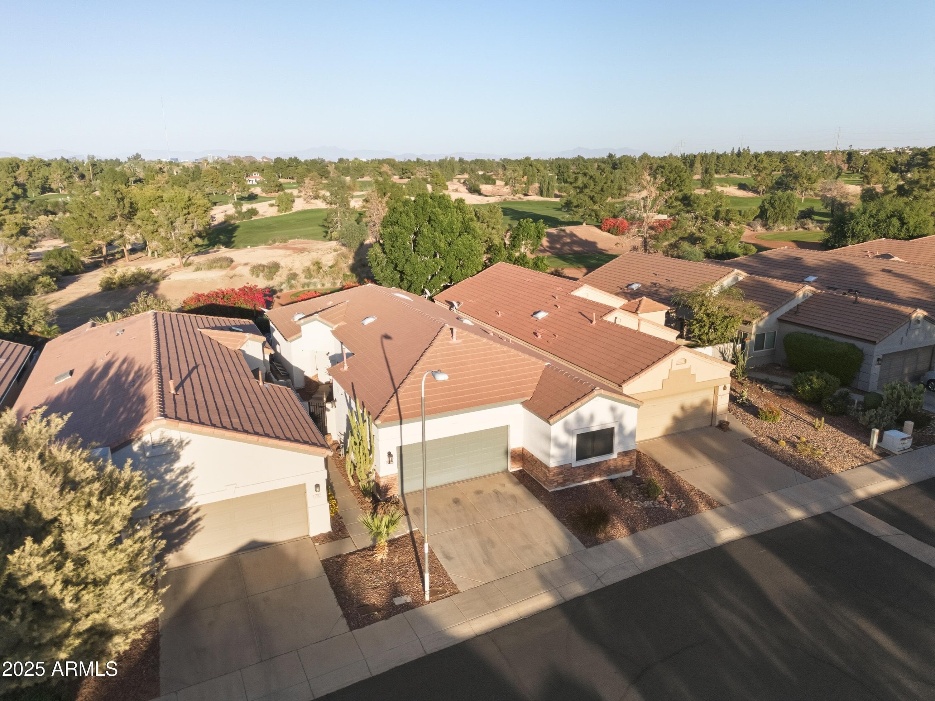3312 E Maldonado Dr — photo 1