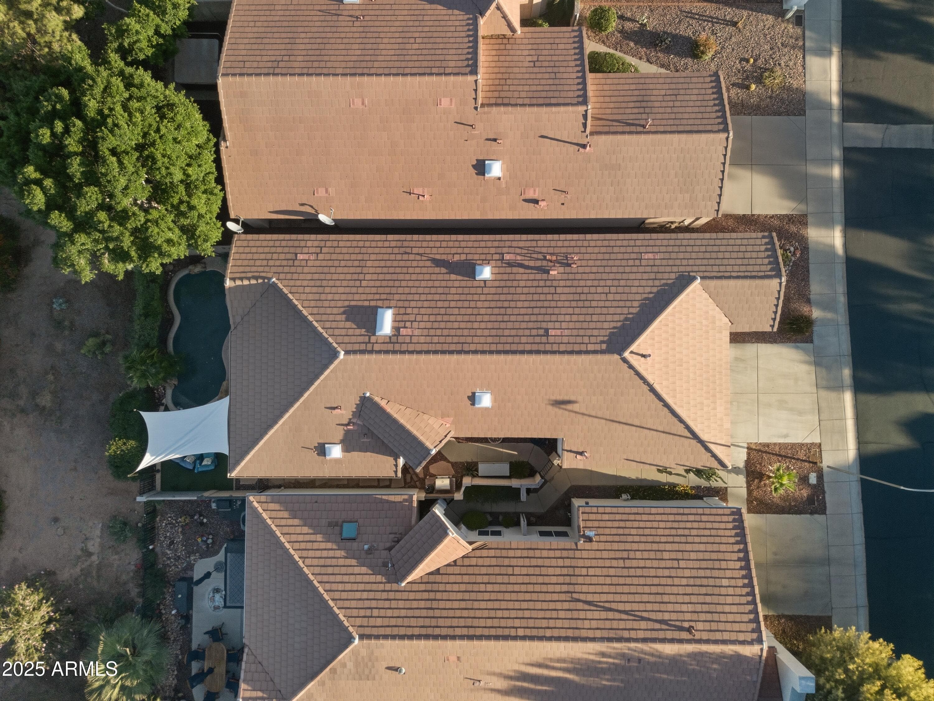 3312 E Maldonado Dr — photo 2