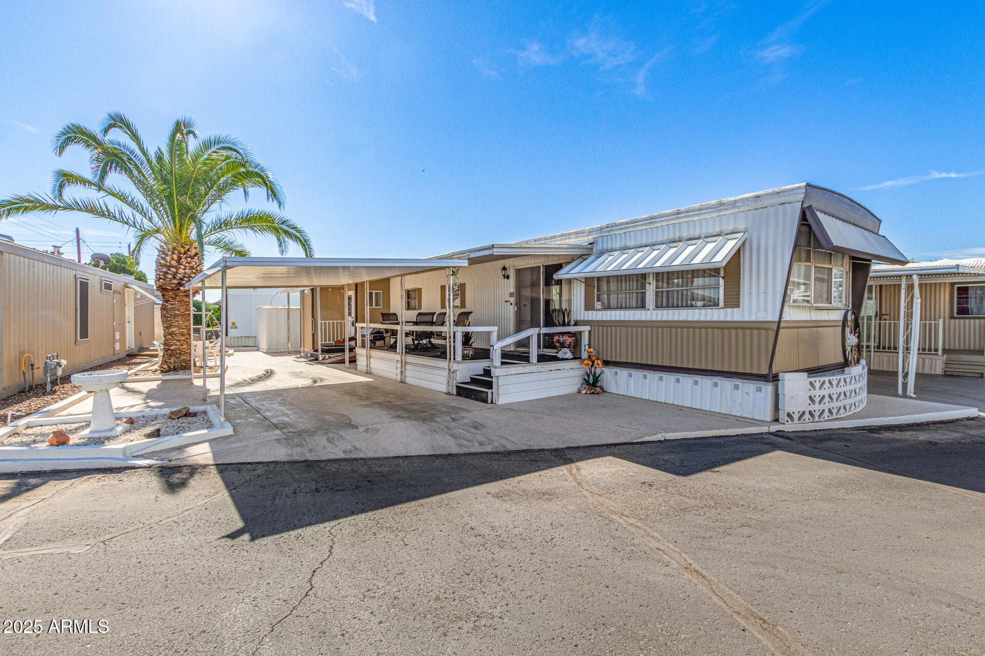 2528 E MCKELLIPS RD - Photo 1