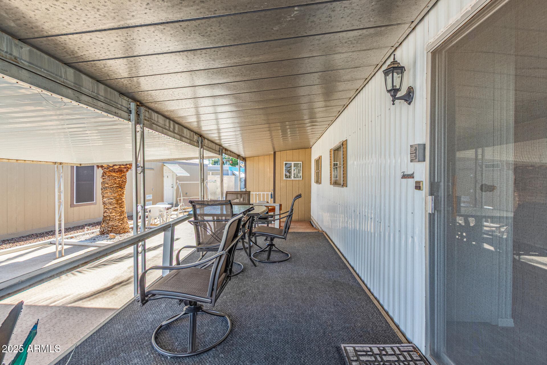 2528 E MCKELLIPS RD - Photo 4