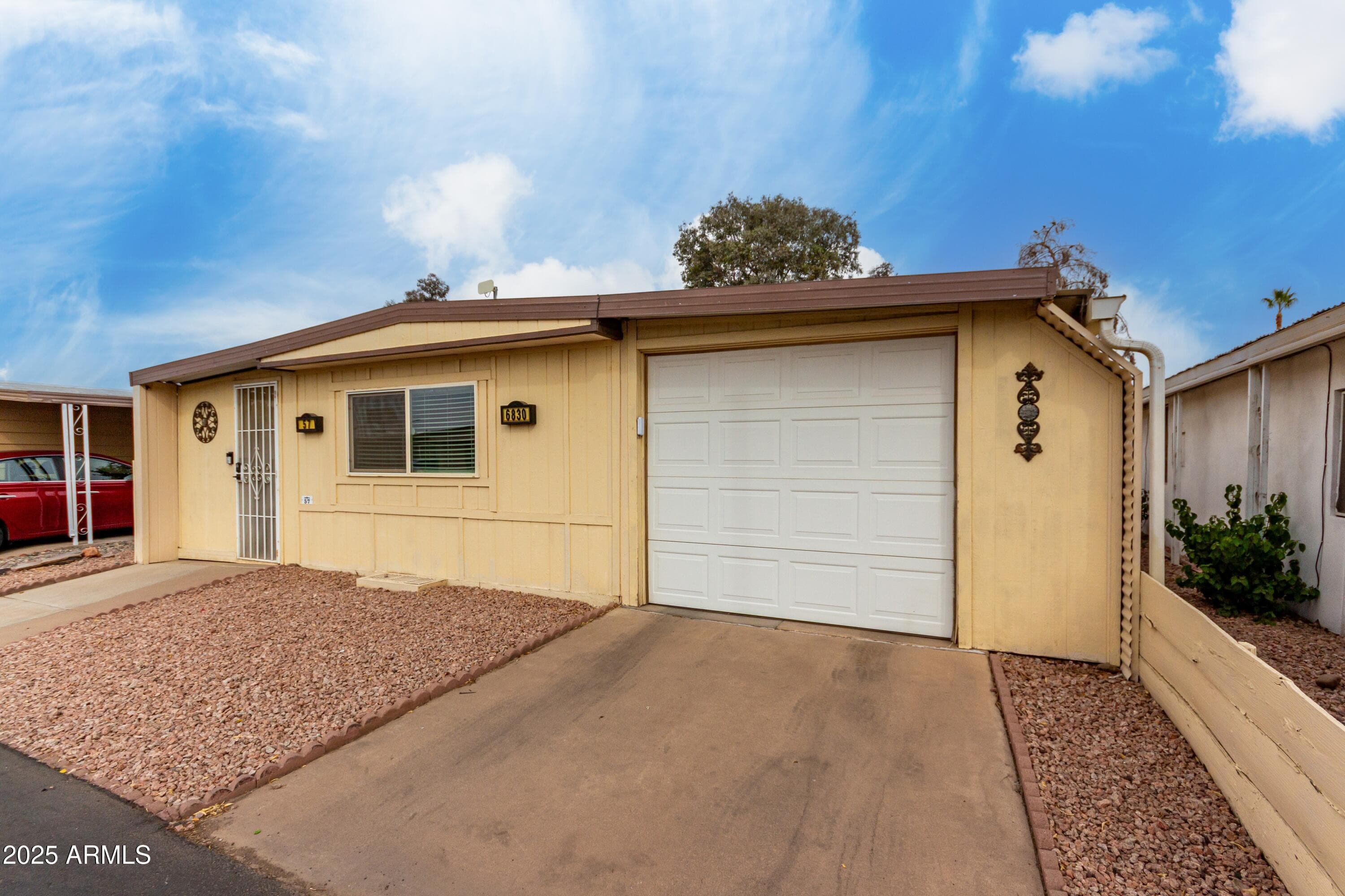 6830 W Mckinley St — photo 2