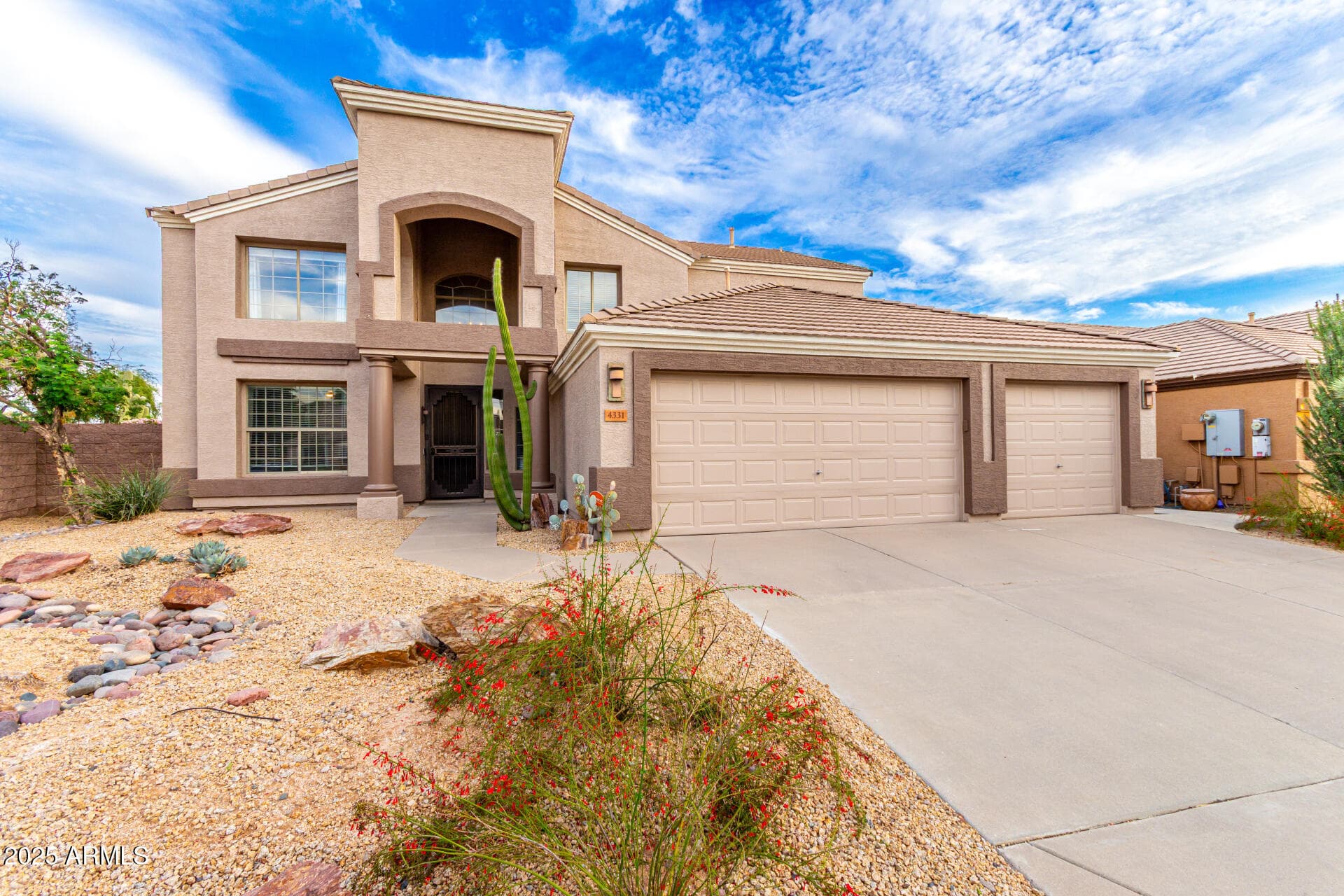 4331 E Prickly Pear Trail — photo 1