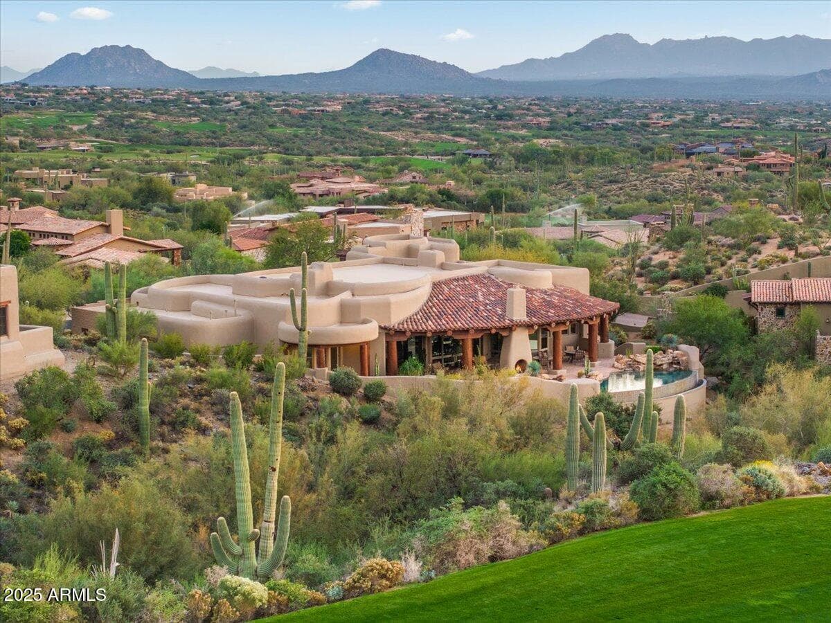 42108 N 101st Way — photo 2