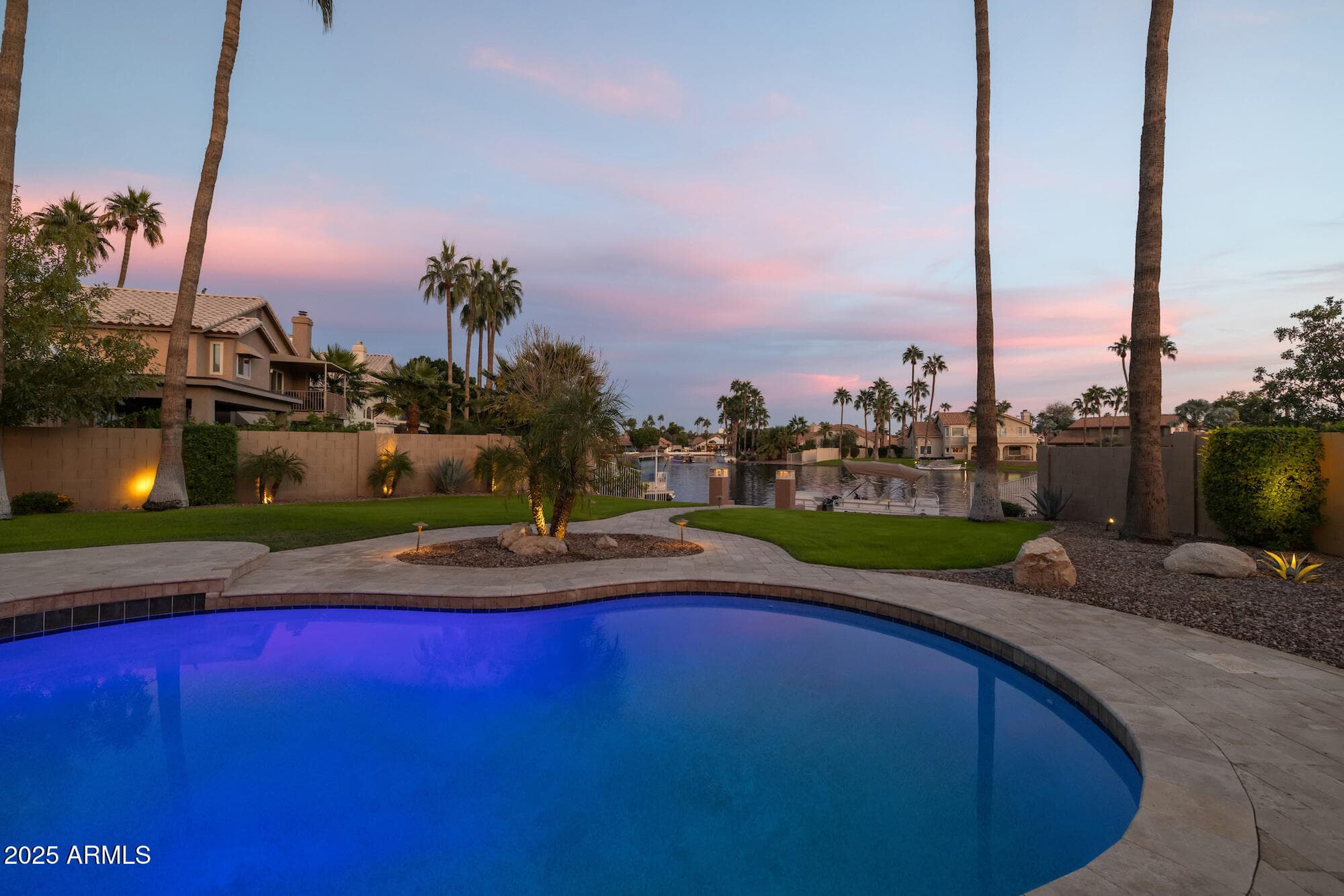 919 S Paradise Dr — photo 2