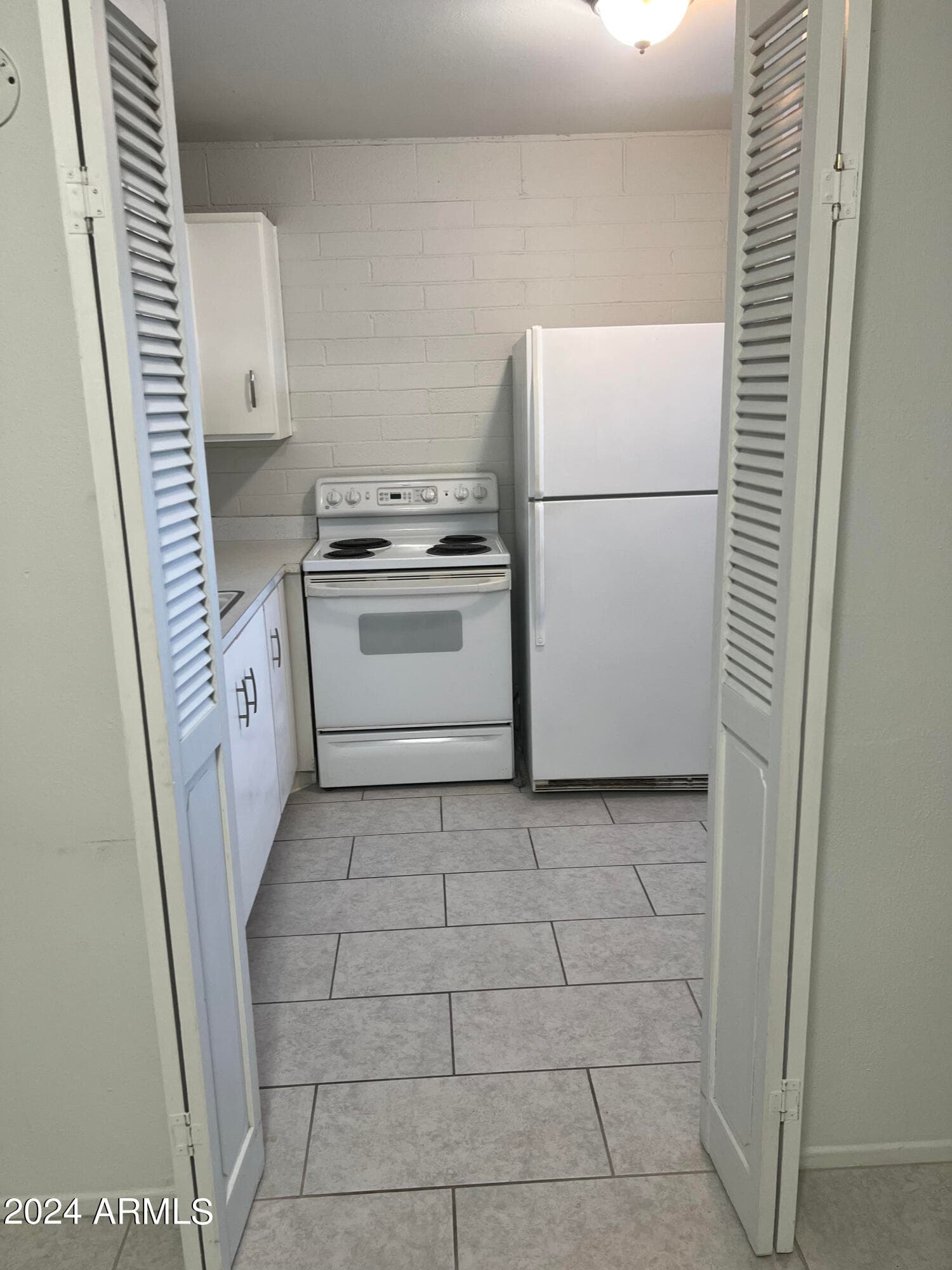 2604 W Berridge Ln C103 — photo 2