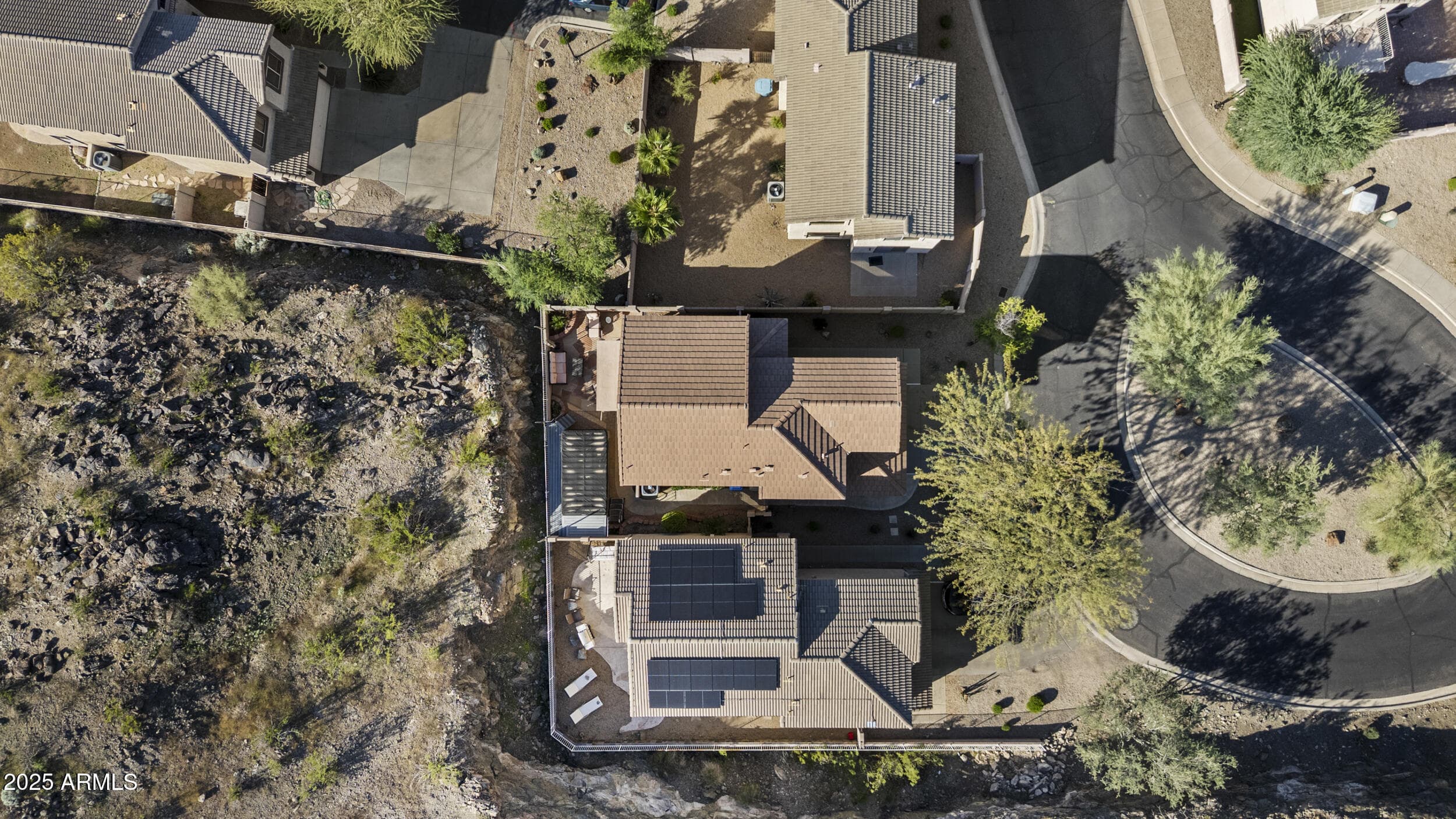 333 E Redwood Ln — photo 37