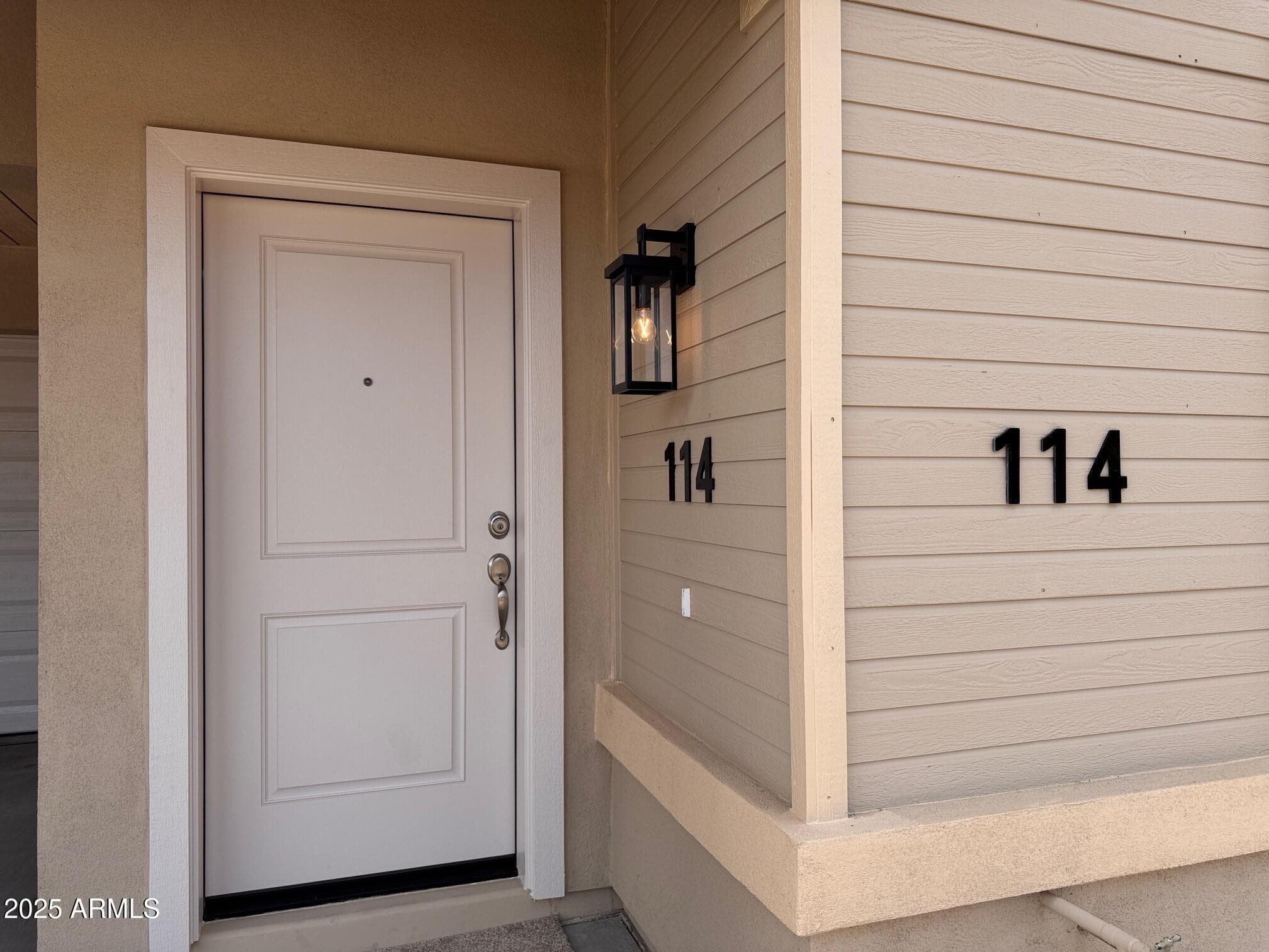 523 S Pasadena -- 114 — photo 1