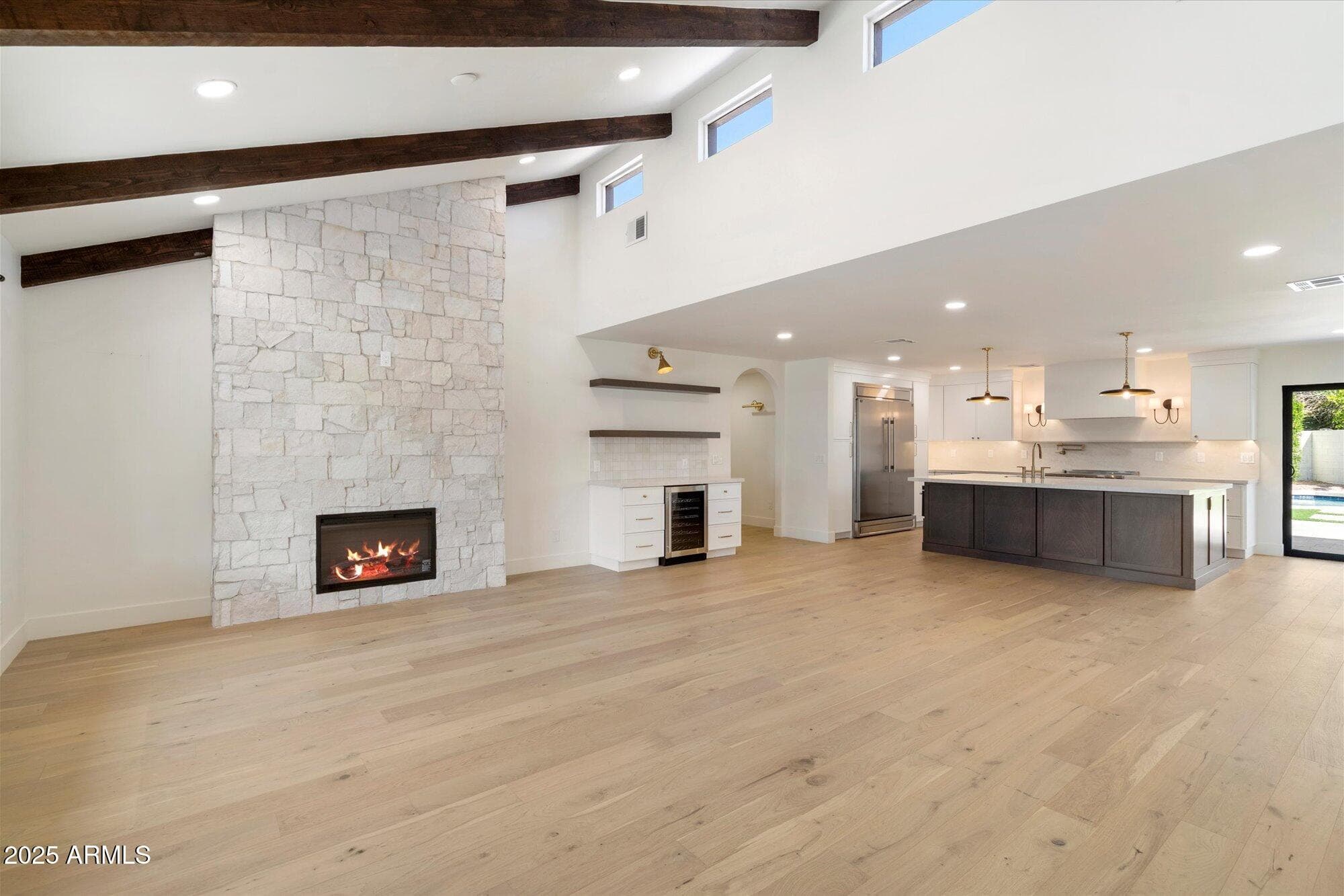 8405 N Via Mia -- — photo 2