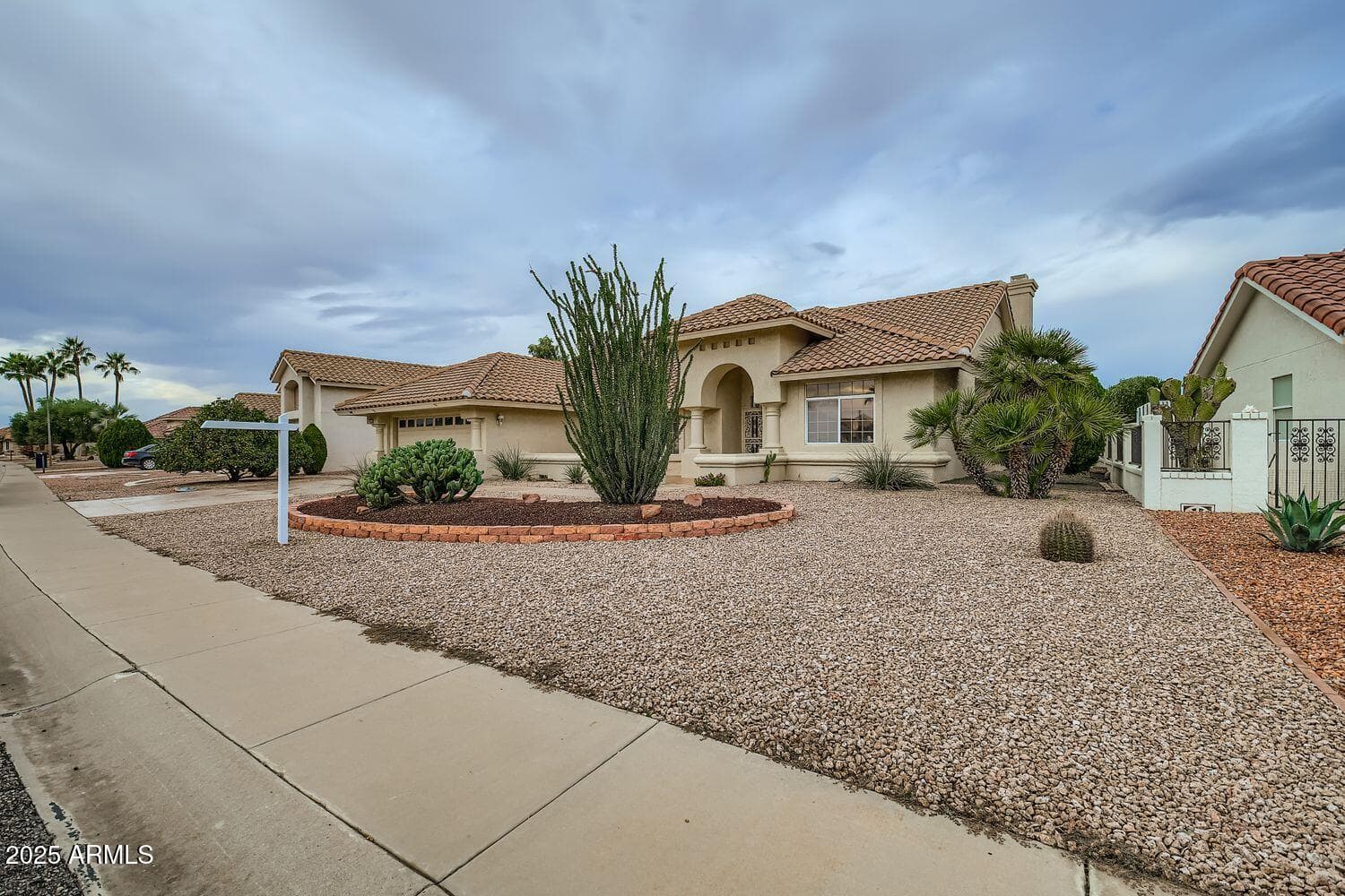 13830 W SKY HAWK DR - Photo 3
