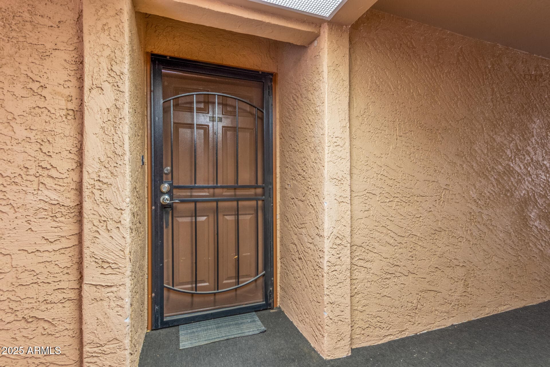 540 N May St 2132 — photo 1