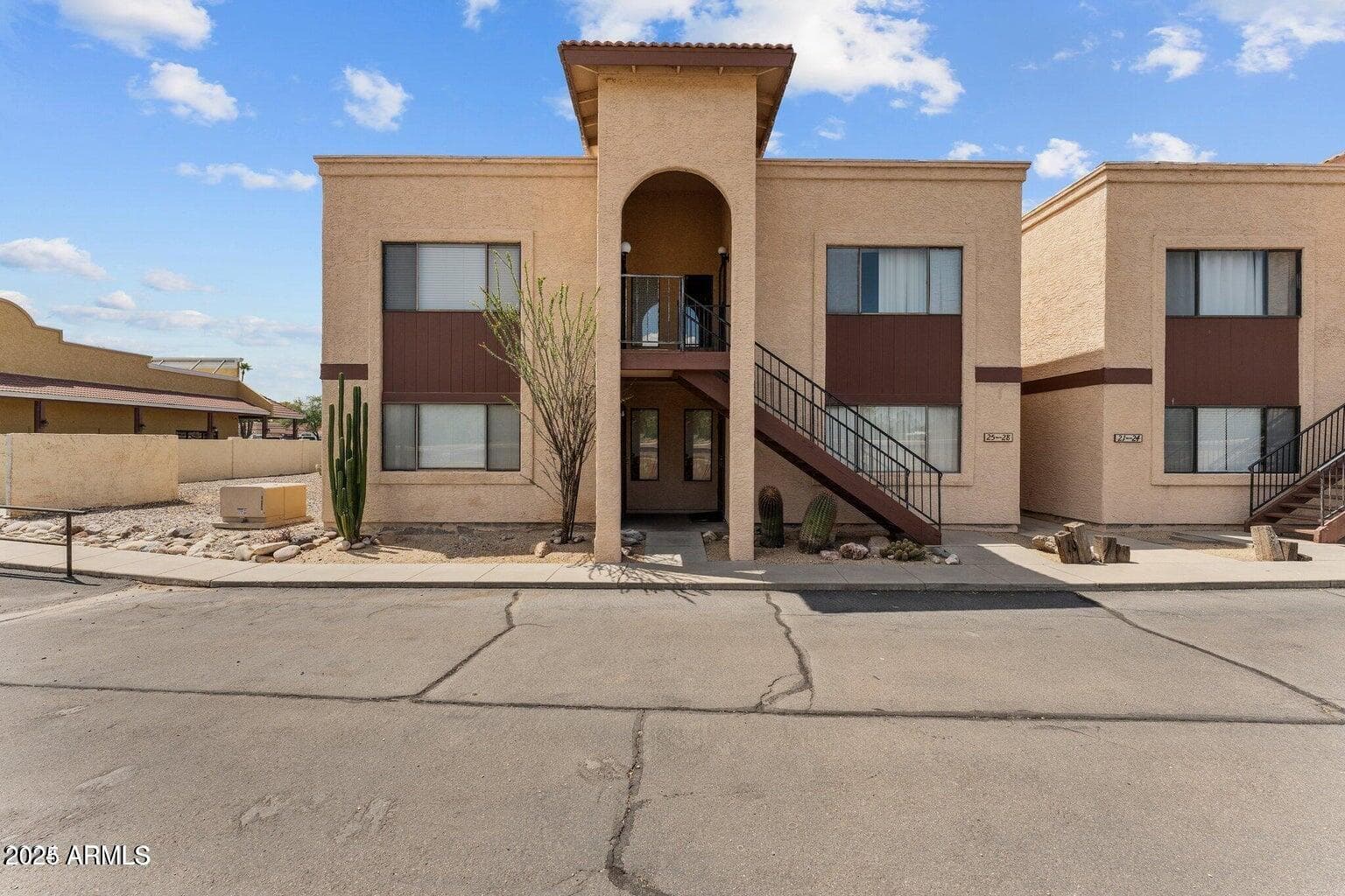 455 N Tegner St 26 — photo 1