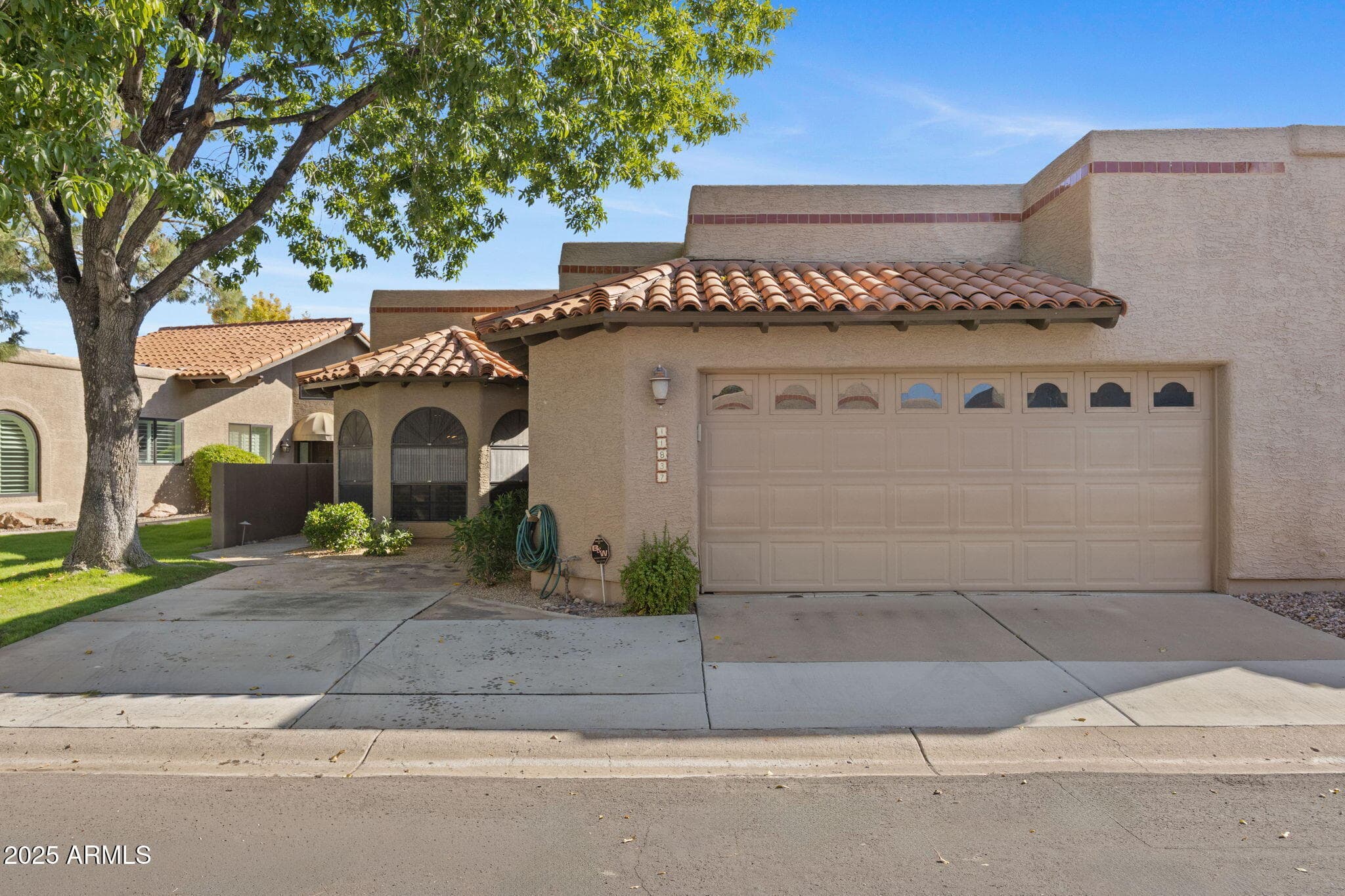 11837 N 40th Pl — photo 1