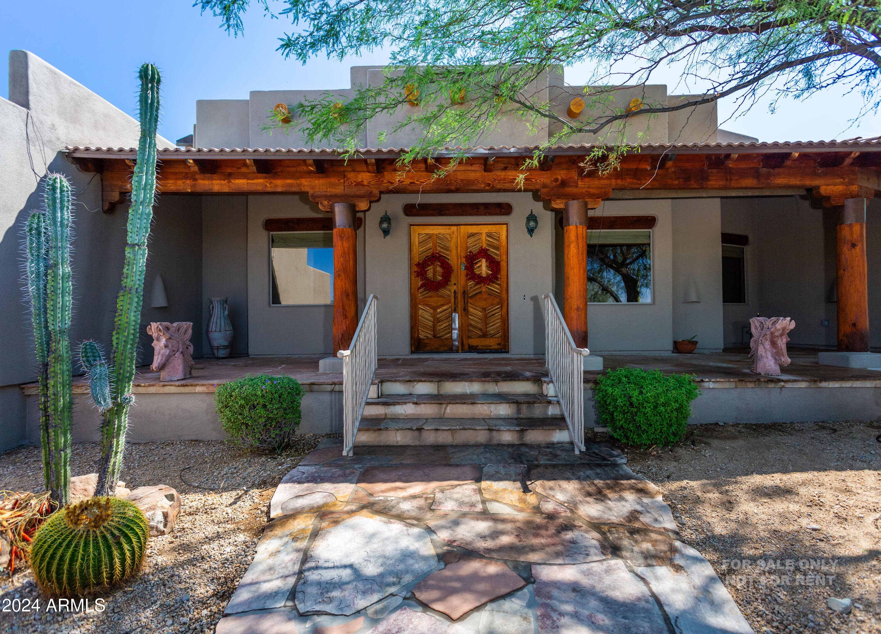 40777 N Echo Canyon Dr — photo 1