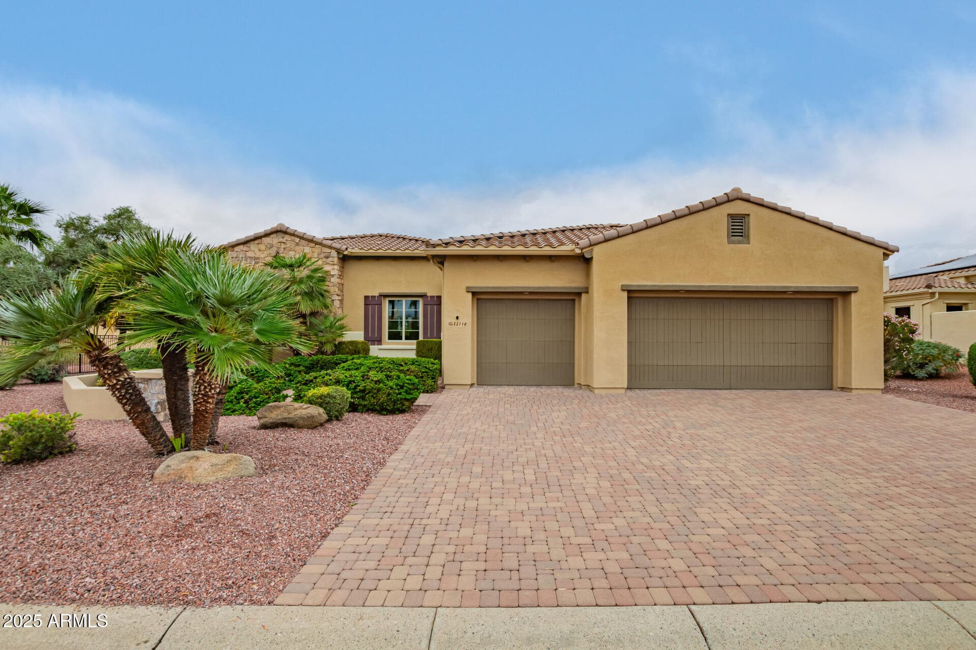 22110 N VALERIO DR - Photo 1