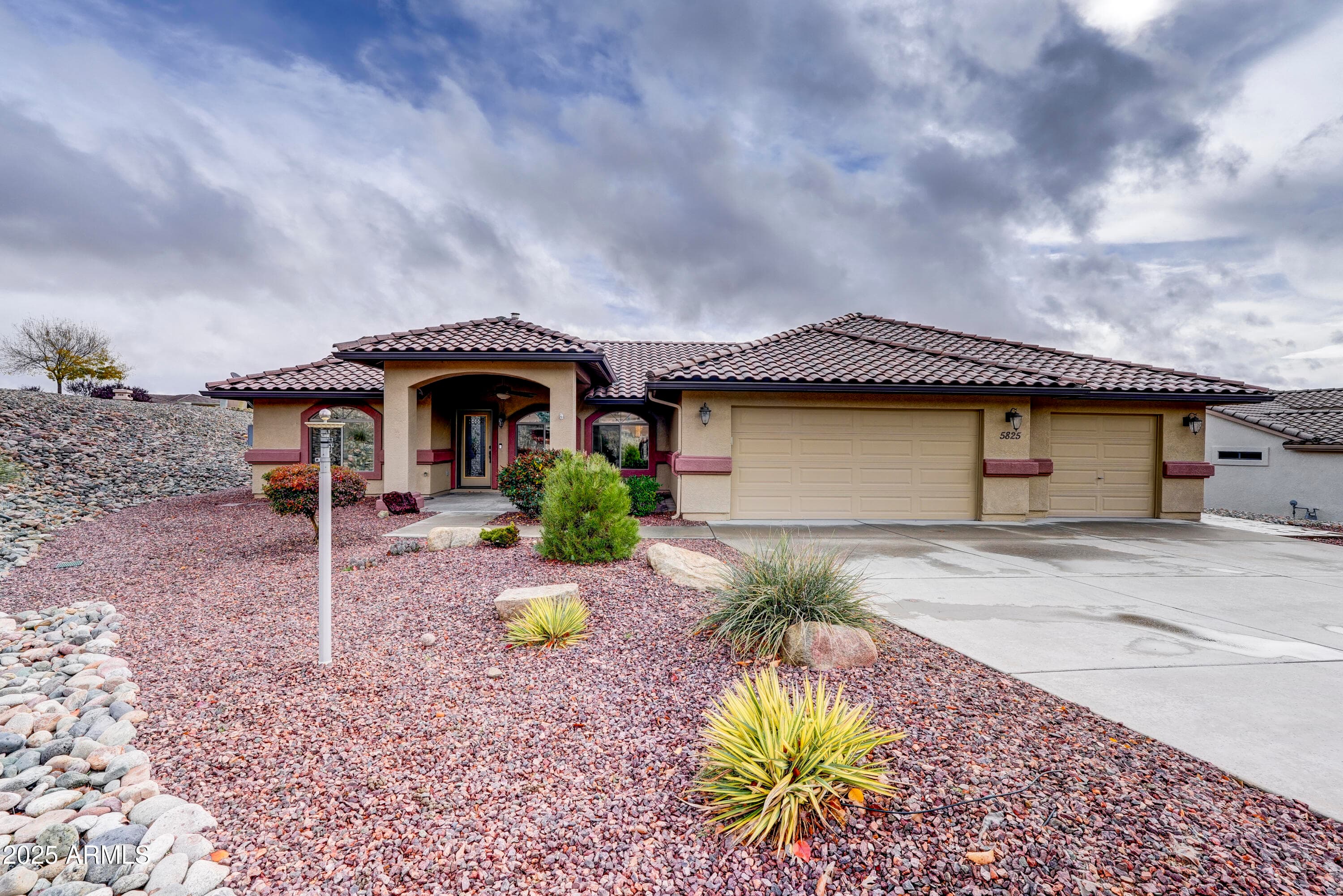 5825 Curry Ct — photo 1