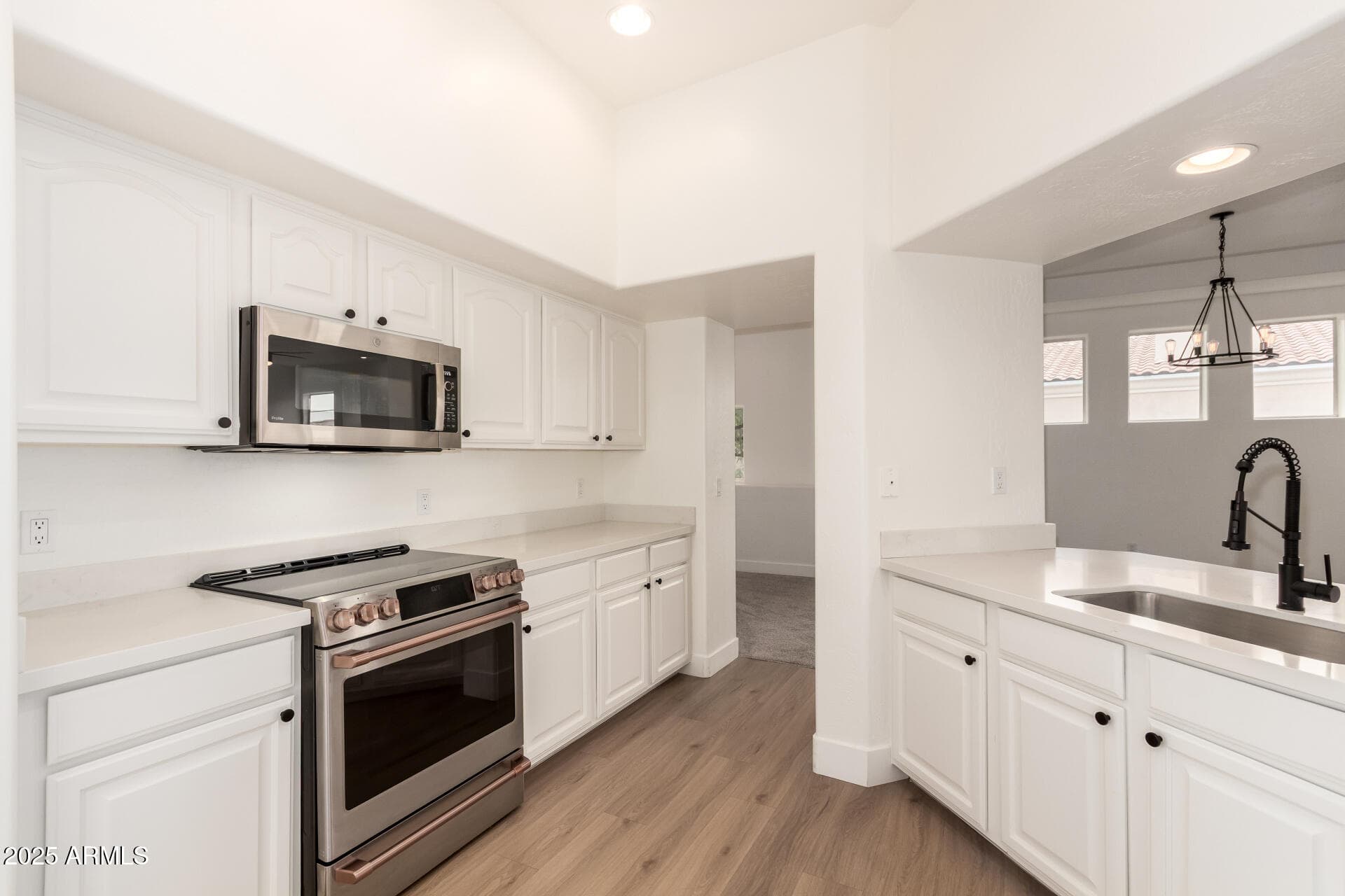 1747 E NORTHERN AVE - Photo 4