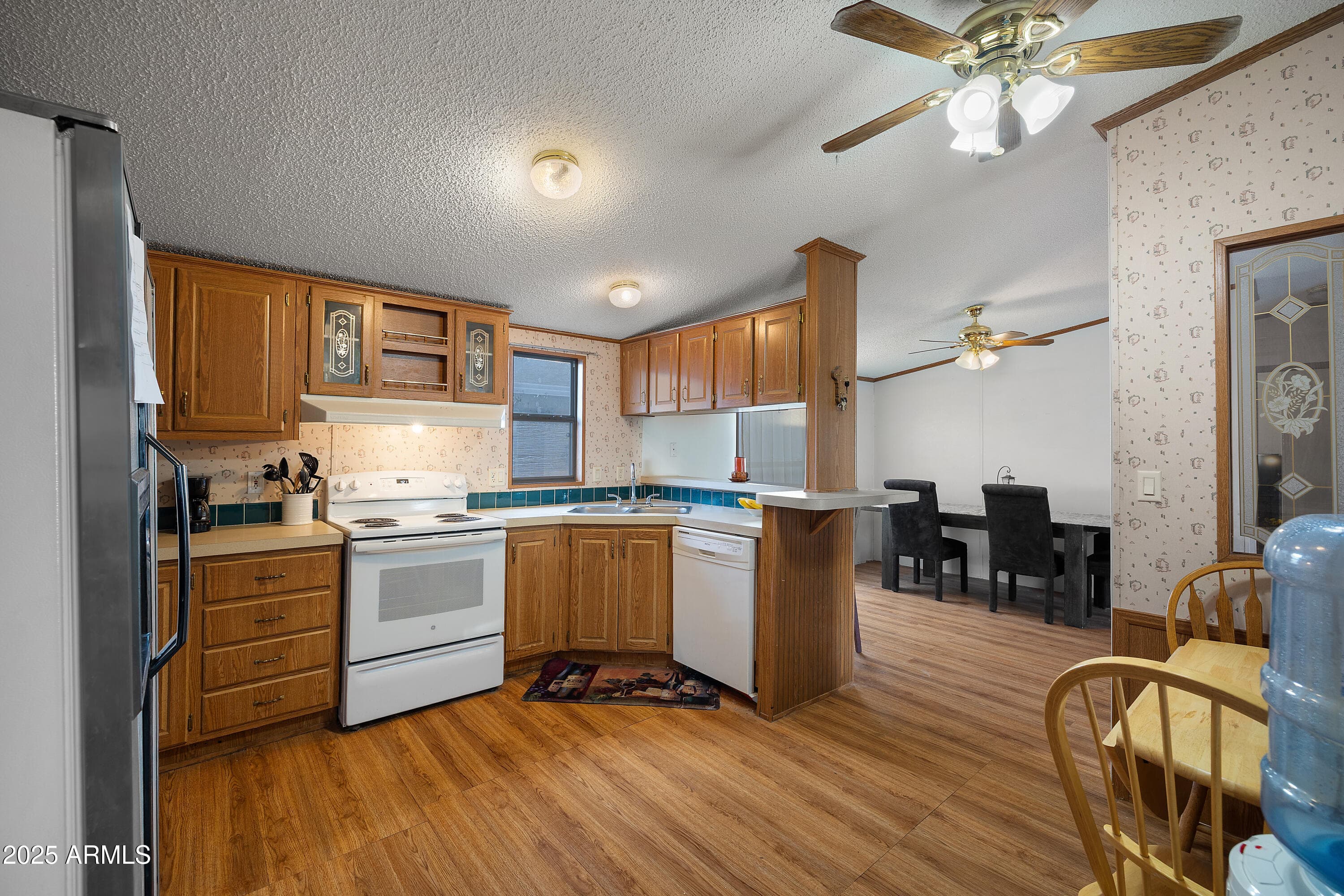 1802 E Campo Bello Dr 117 — photo 2