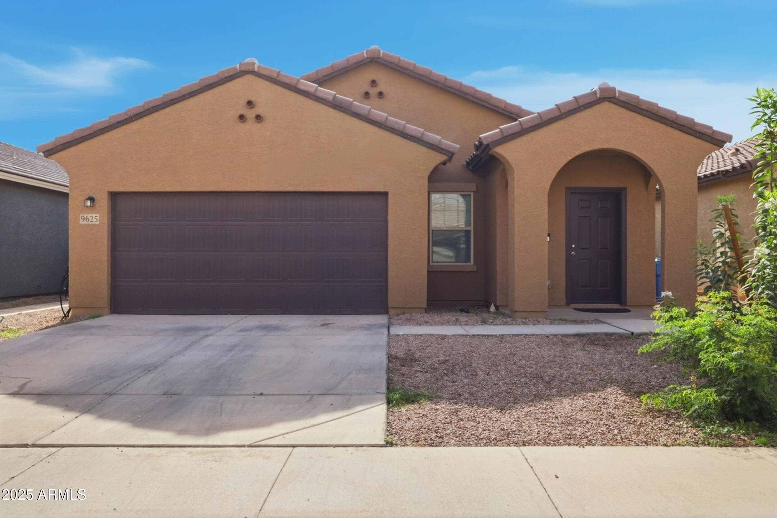 9625 W Agora Ln — photo 1